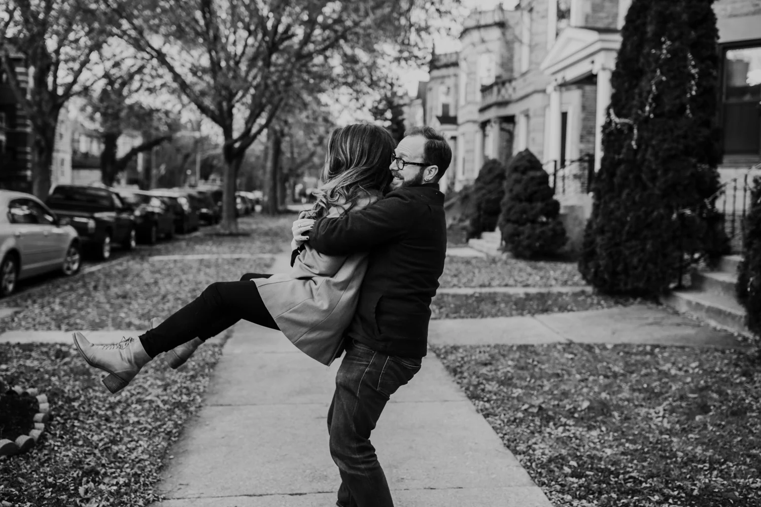 logan-square-engagement-session-chicago-154.jpg