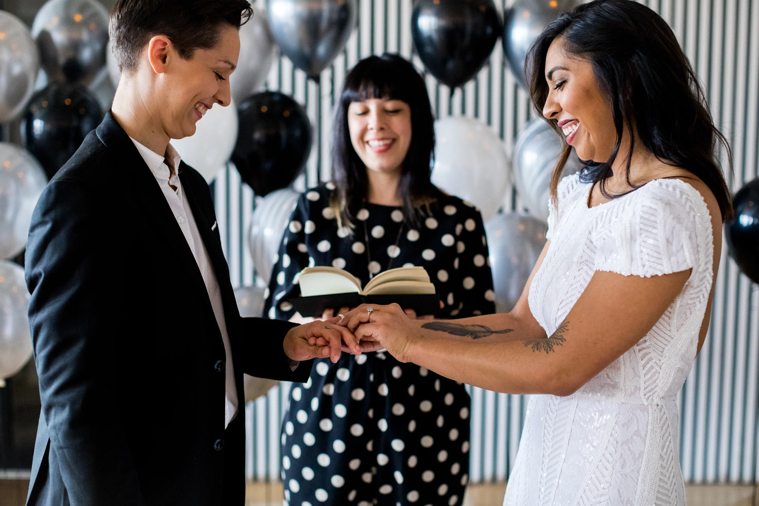 LGBTQ-chicago-wedding-photos-14.jpg