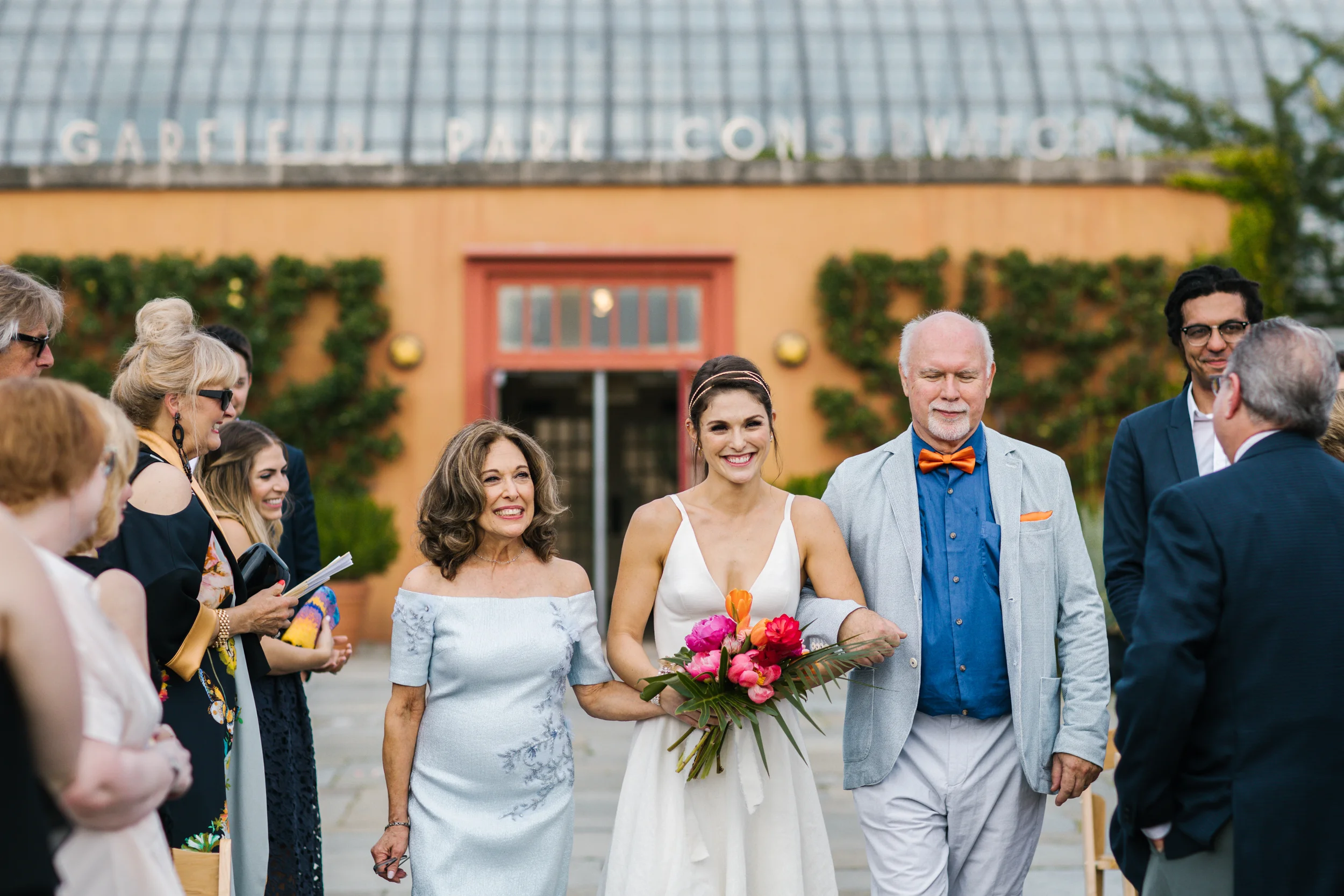 garfield-park-conservatory-wedding-photos-26.jpg