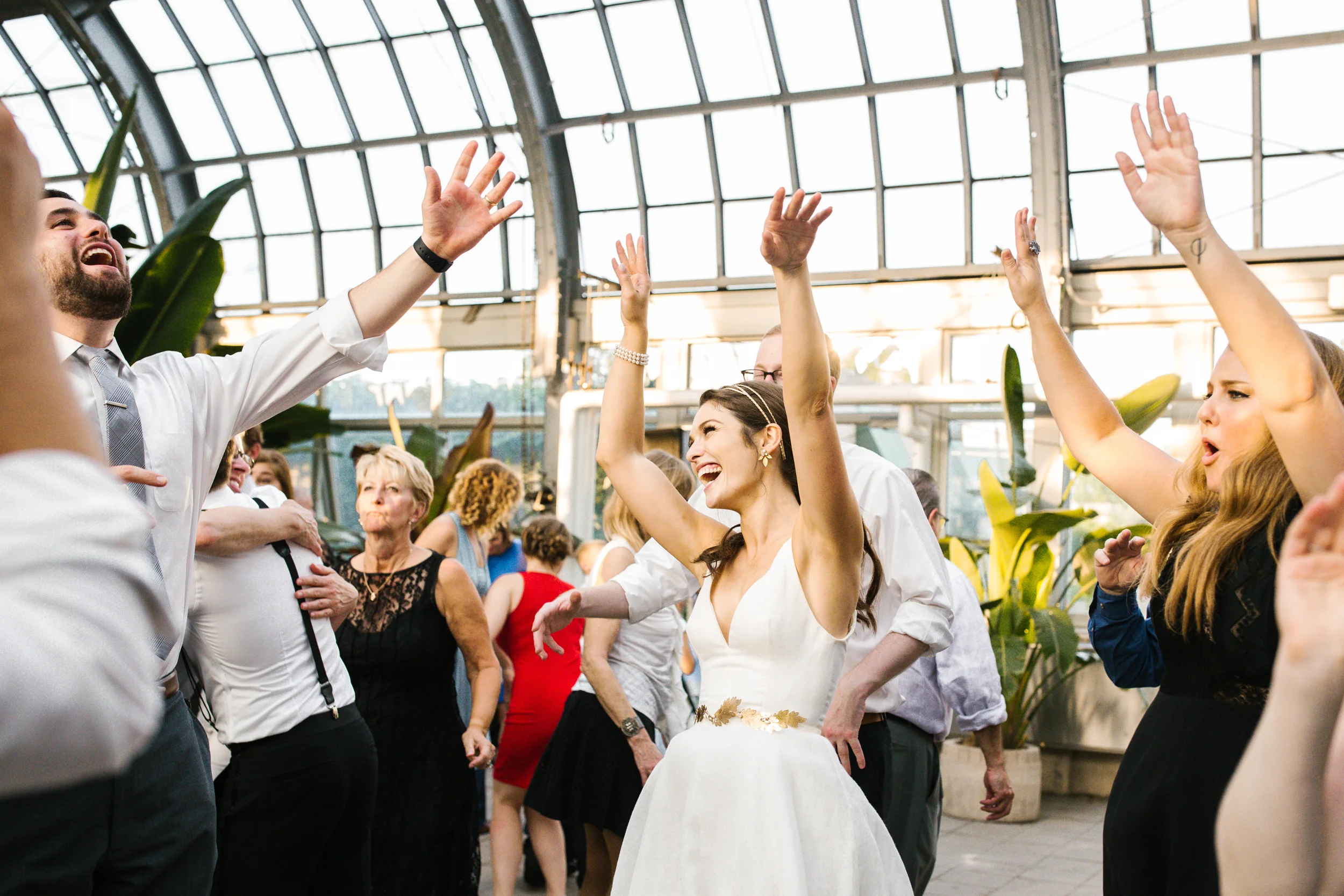 garfield-park-conservatory-wedding-photos-94.jpg