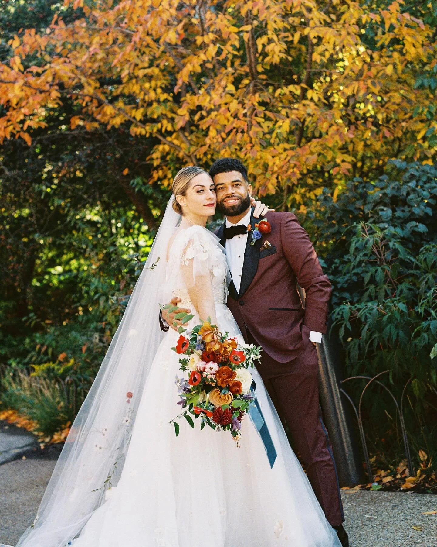 This day will forever be one of my favorite fall Chicago weddings. 🍂🍁🌾 A mix of film and digital work. ❤️

#cafebrauerwedding #cafebrauer #chicagoweddingvenues #chicagoweddingphotographer #chicagobride #chicagoweddingphotos #chicagofilmphotographe