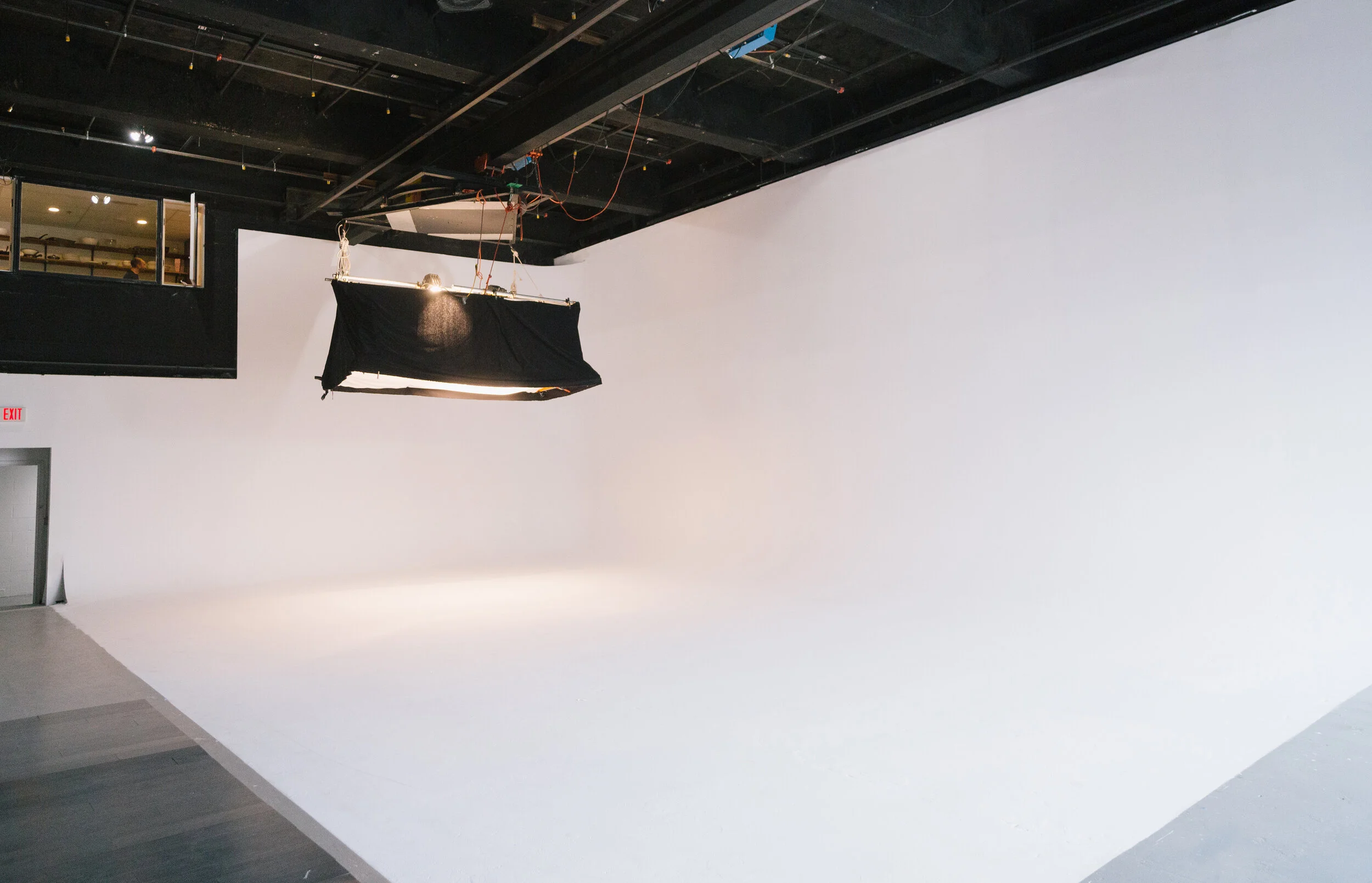 Studio16-7646.jpg