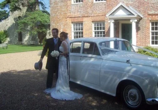 White Rolls Royce Silver Cloud