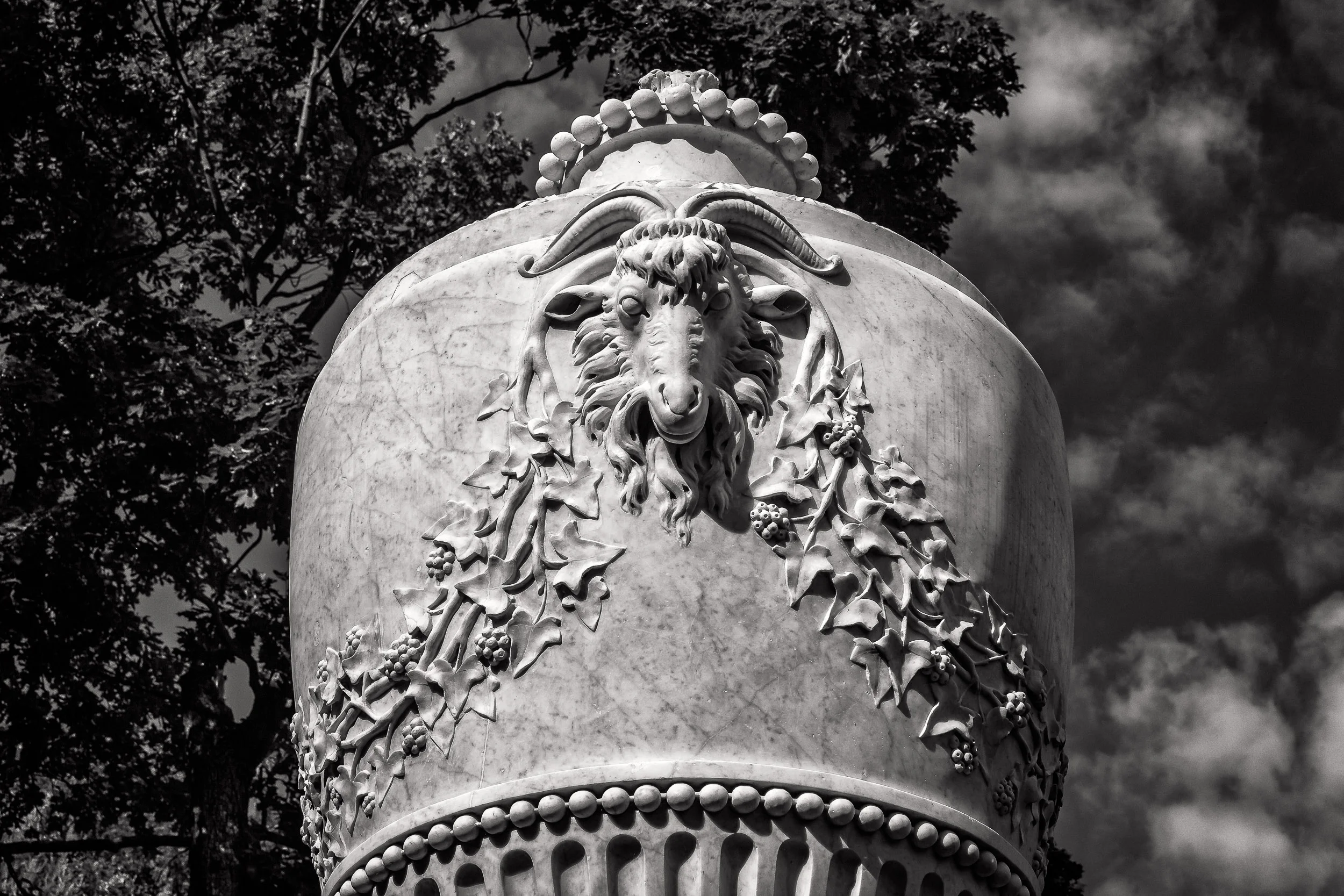 Visual impact of an exquisitely carved sculpture makes for powerful photos.
