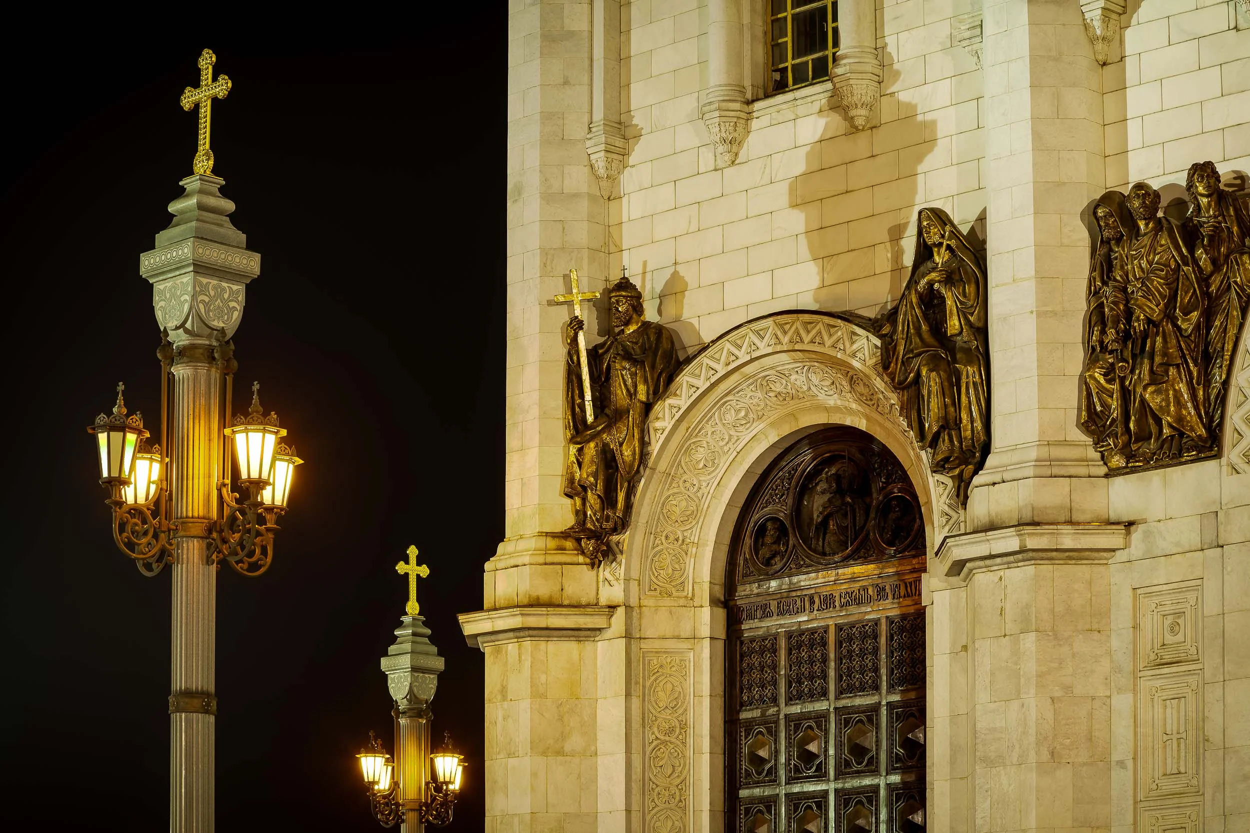 Statues on the outside wall of the spectacular Cathedral of Christ the Saviour in Moscow, Russia .