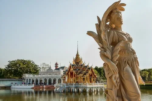 Bang Pa-In Palace: Escape Bangkok for Delight and Peace