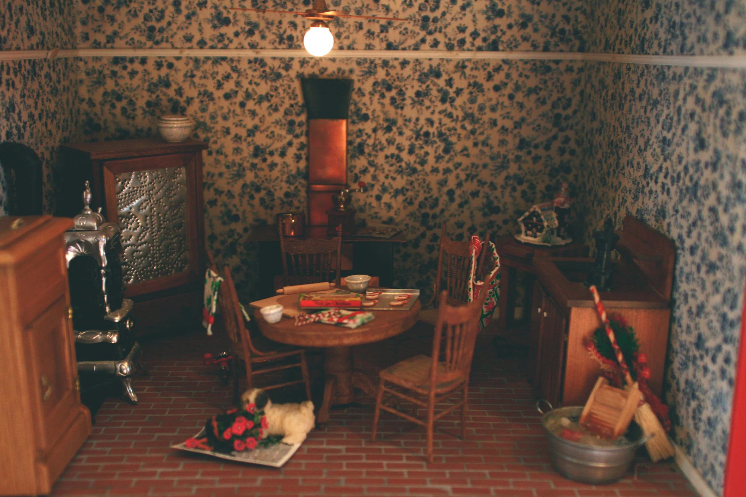 dollhouse5.jpg