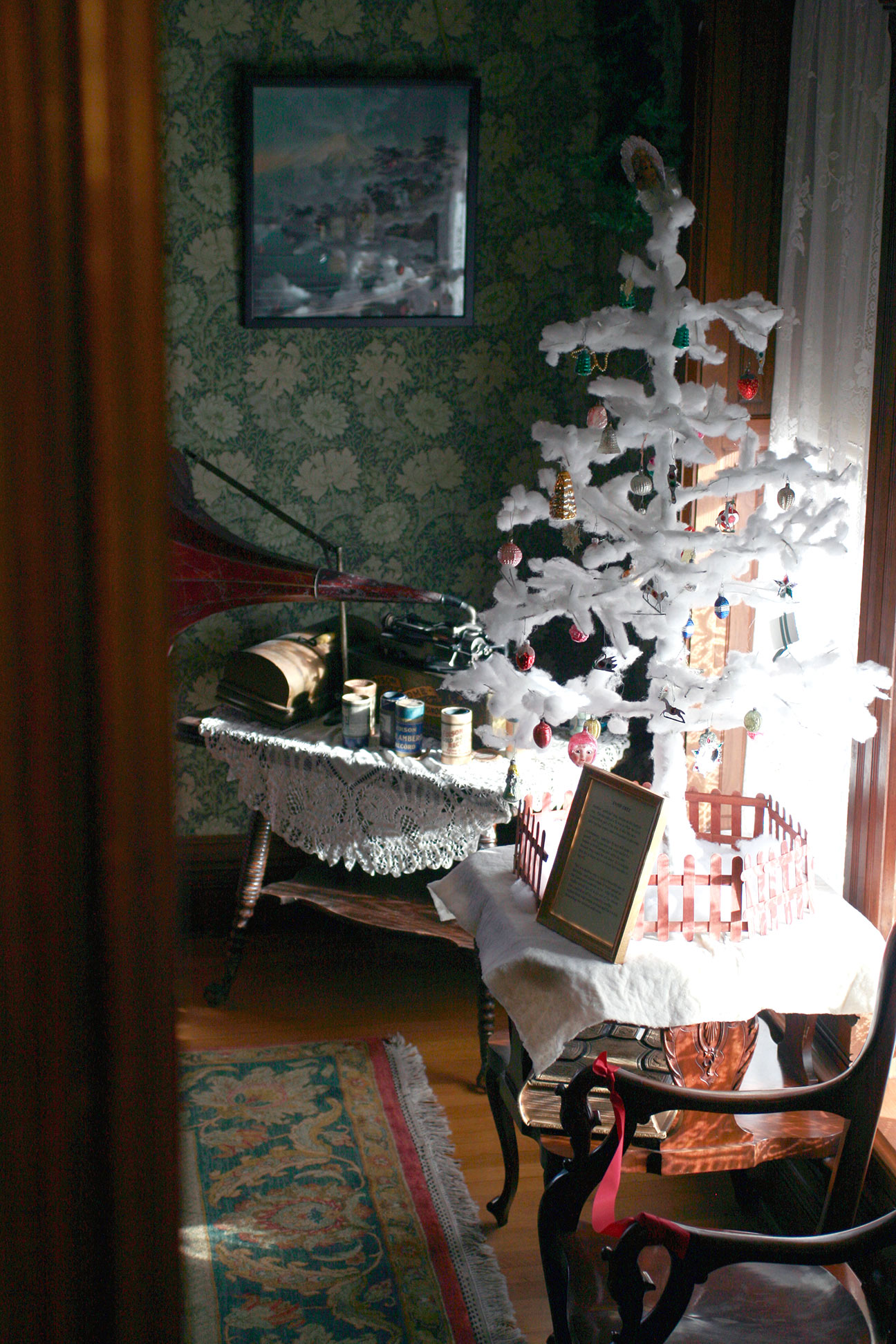 snow christmas tree.jpg