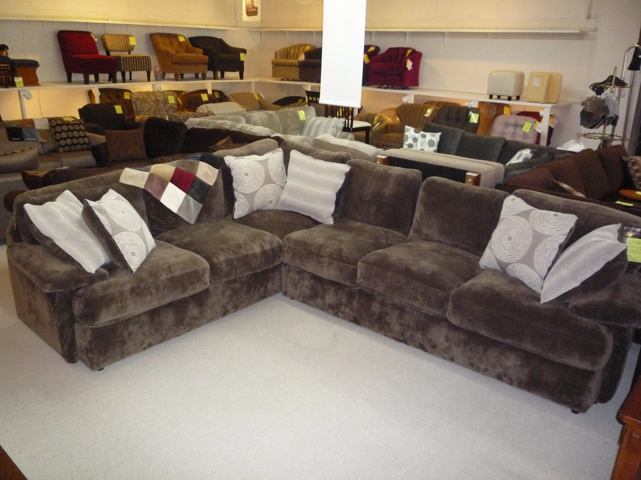 Sectional main level with pillows.JPG