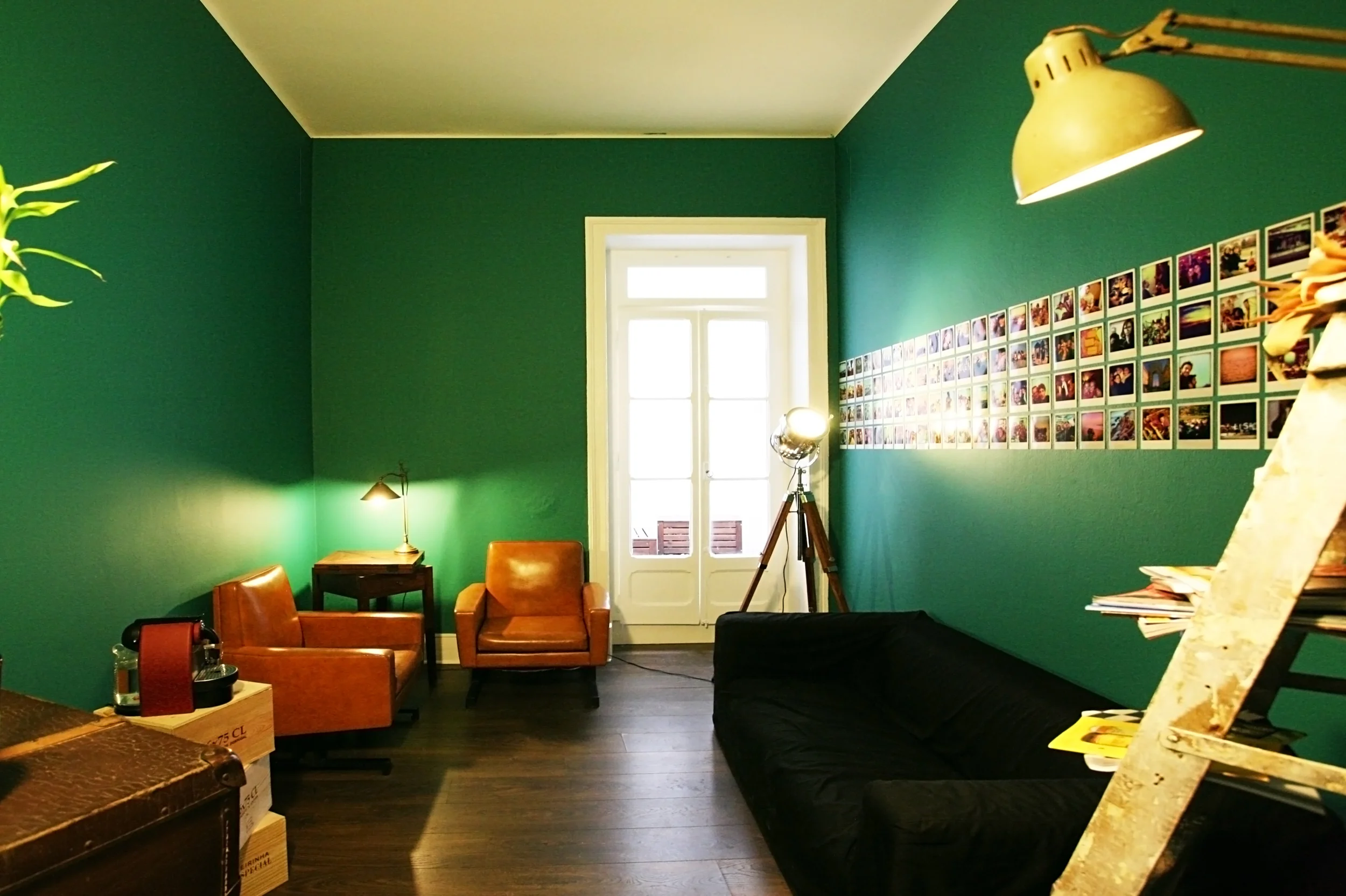 LIVING ROOM | 1st FLOOR