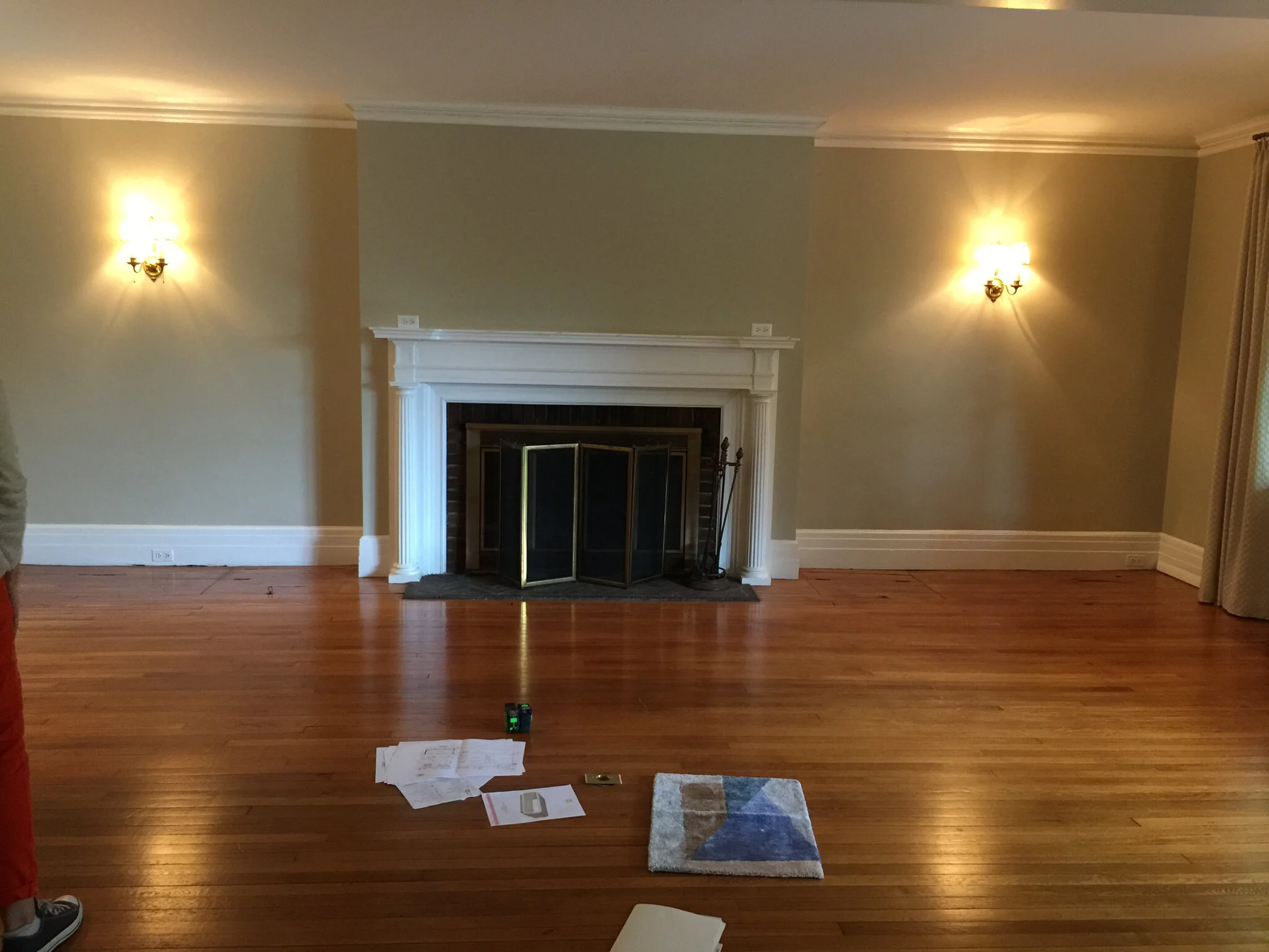 2. A BEFORE LIVING ROOM.jpeg