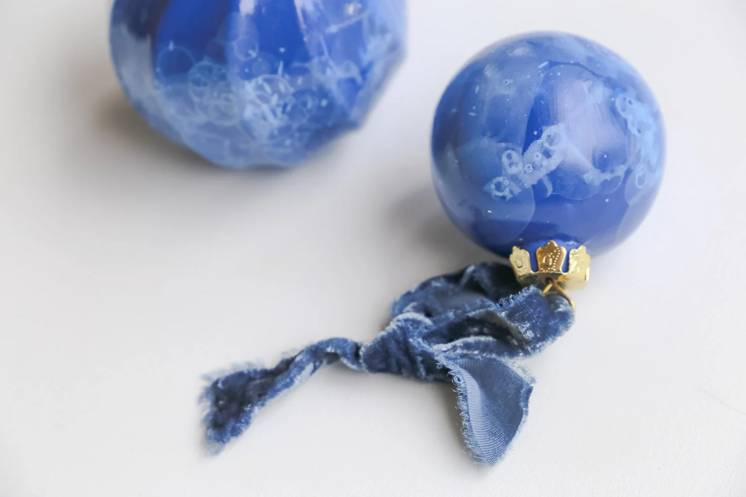 Moonrise Blue Bubble Painted Ornament