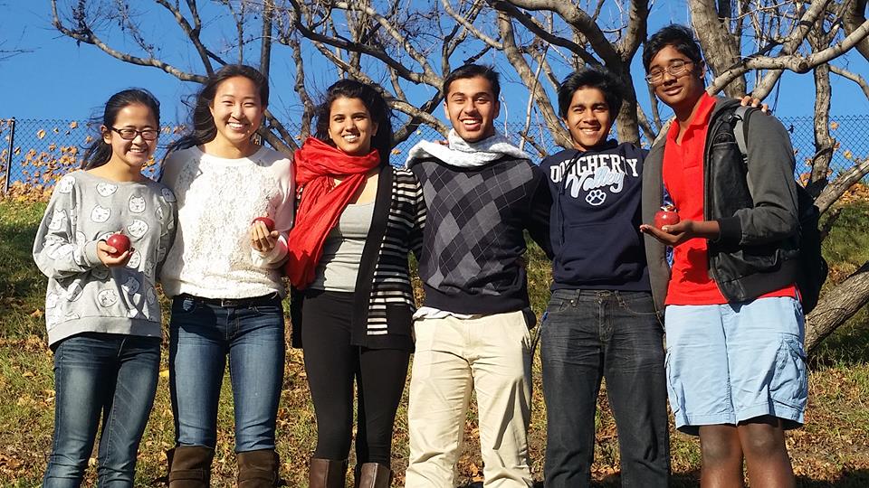 Dougherty Valley Speech and Debate braves the cold winds of Minnesota during the MinneApple Invitational. We earned 3 of the coveted marble apples in the process and the PF team of Mishra/Ting return to campus with their first bid to the Tournament of Champions! See specifics in the results page!