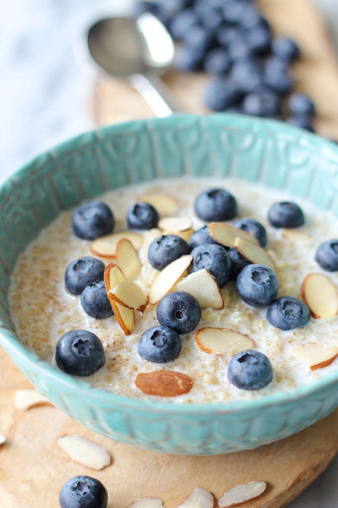 Berry &amp; Almond Quinoa Porridge