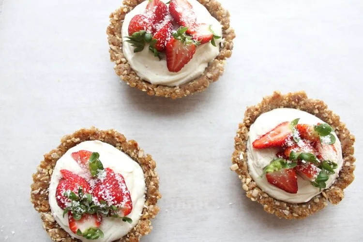 Vanilla &amp; Honey Cheesecake Tarts