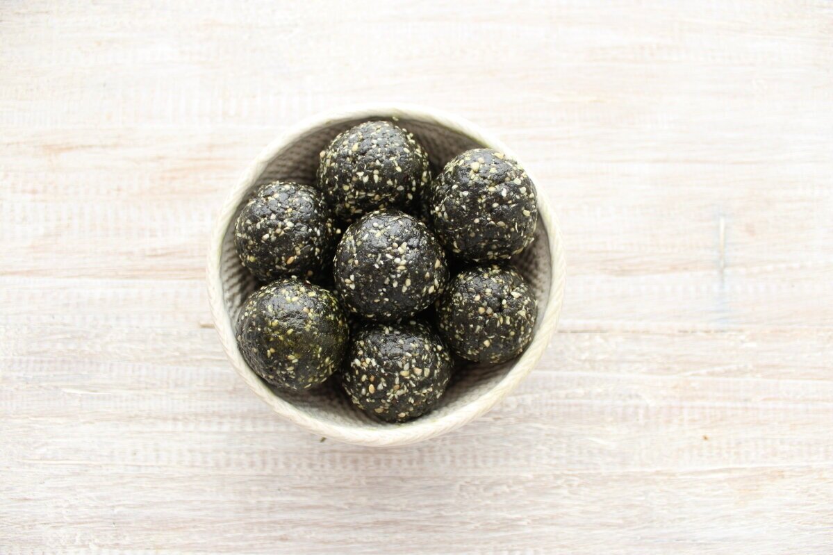Black Sesame &amp; Matcha Balls
