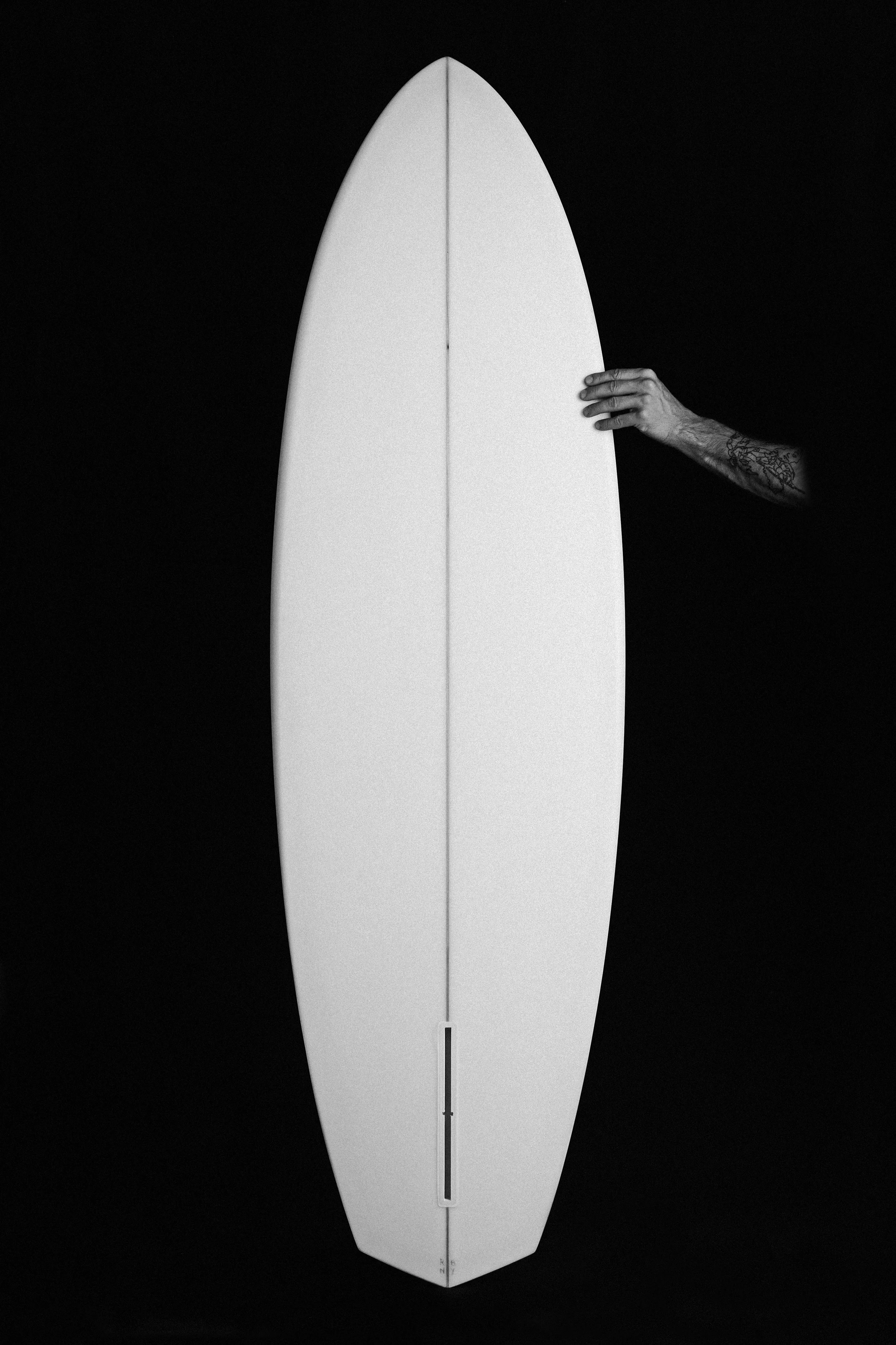 AK Single - Falcone Surfboard - Julien Roubinet 4.jpg