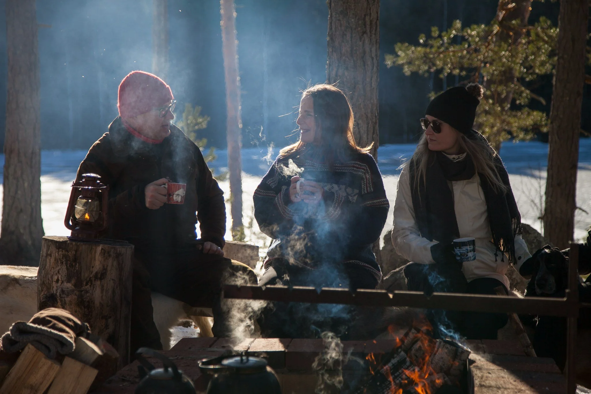 Råmossa winter coffee by the fire .jpg