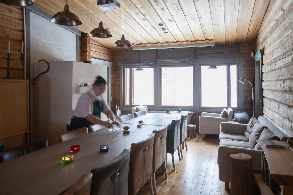 hirsitupa kokous.jpg