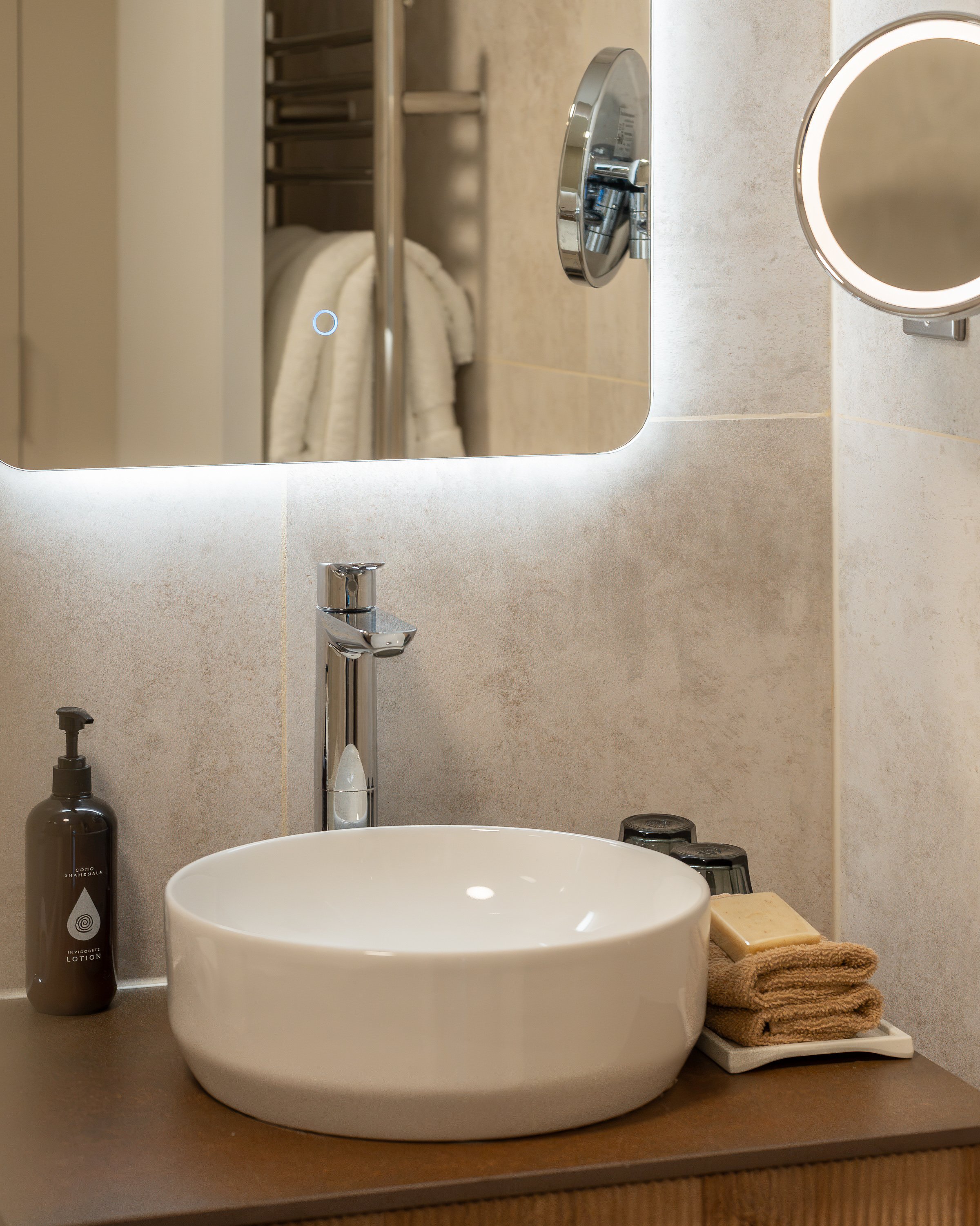 P2K - Sink with Towel Background - Socials.jpg