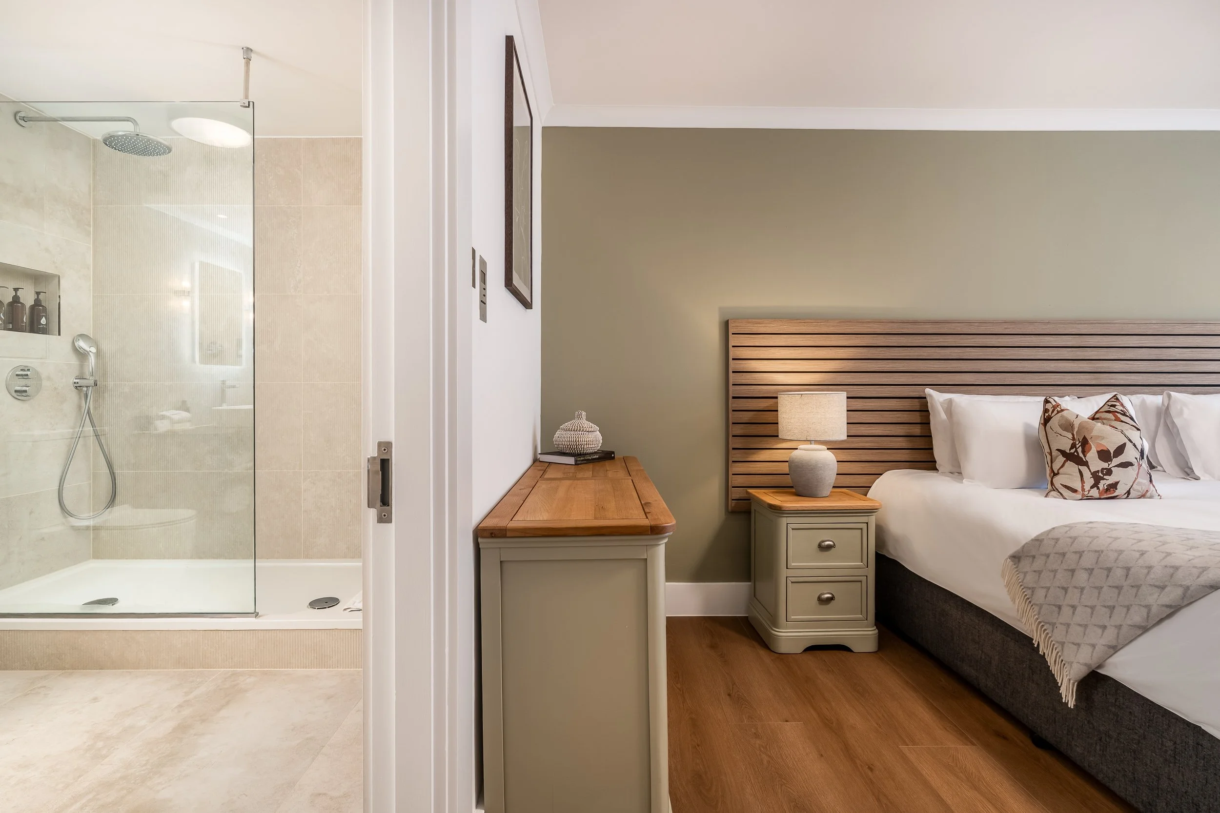 40 - Master Bedroom 2 - Side View Ensuite.jpg