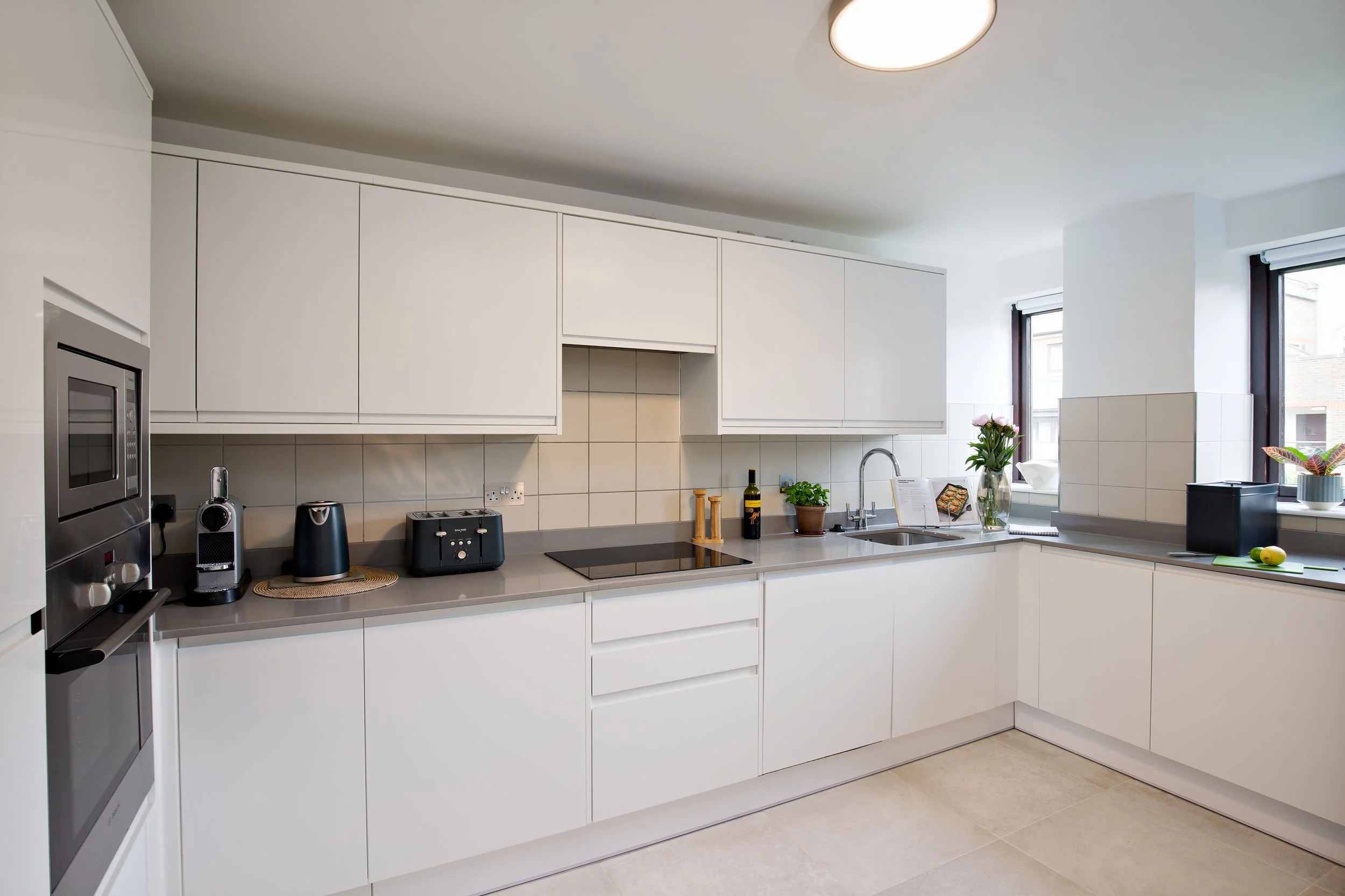 22 - Kitchen.jpg