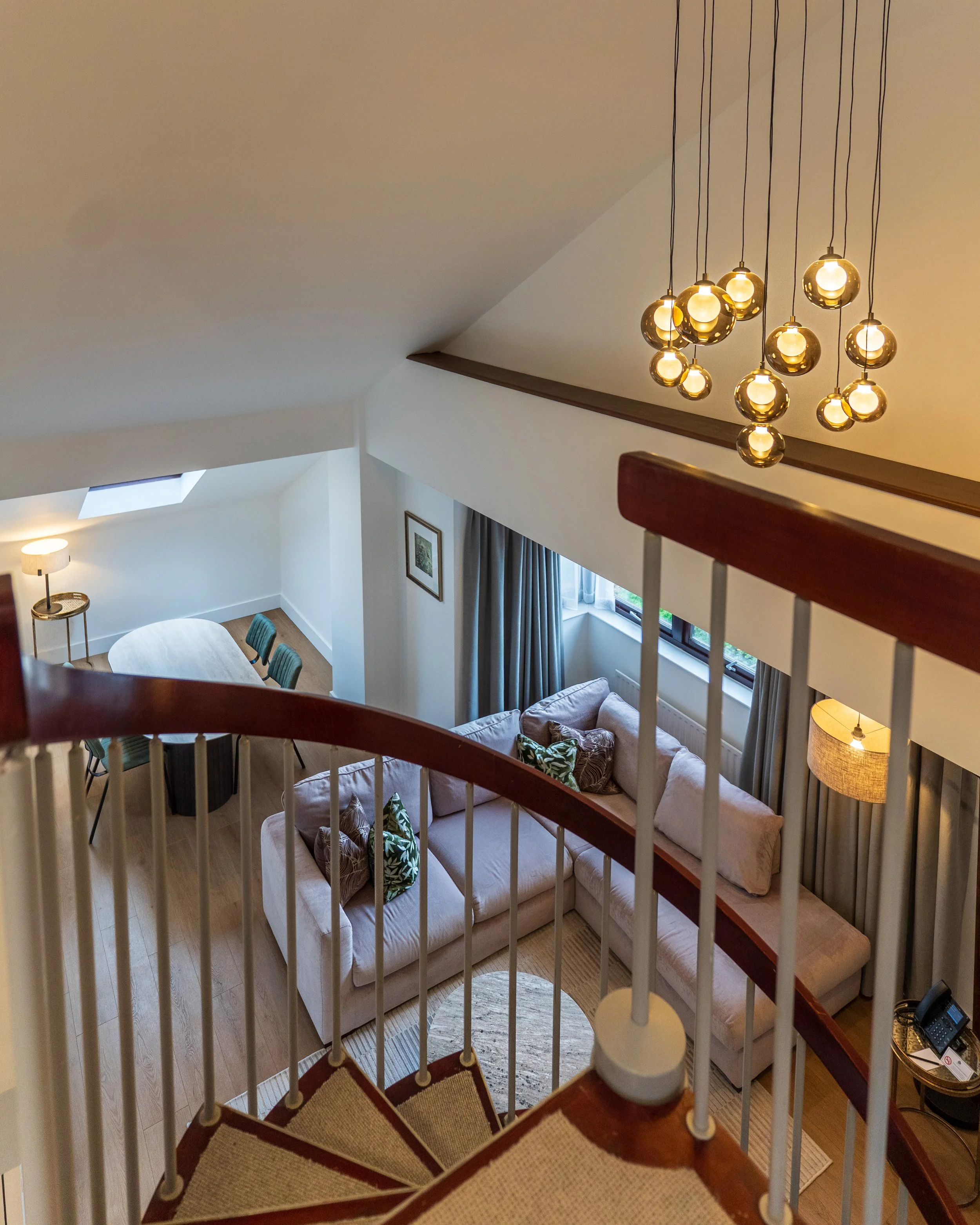 MZ2 - Stairs & Lights.jpg