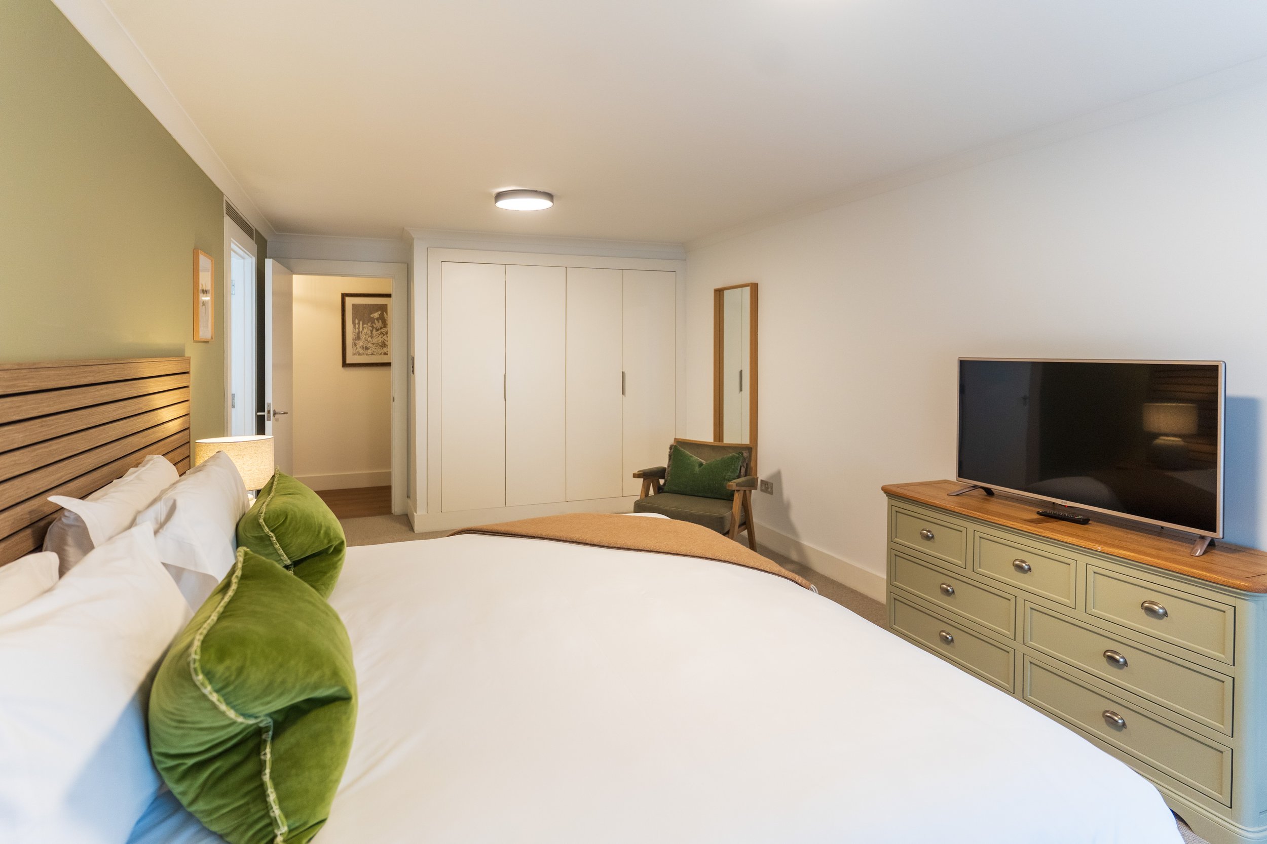 Apt23 Master Bedroom .jpg