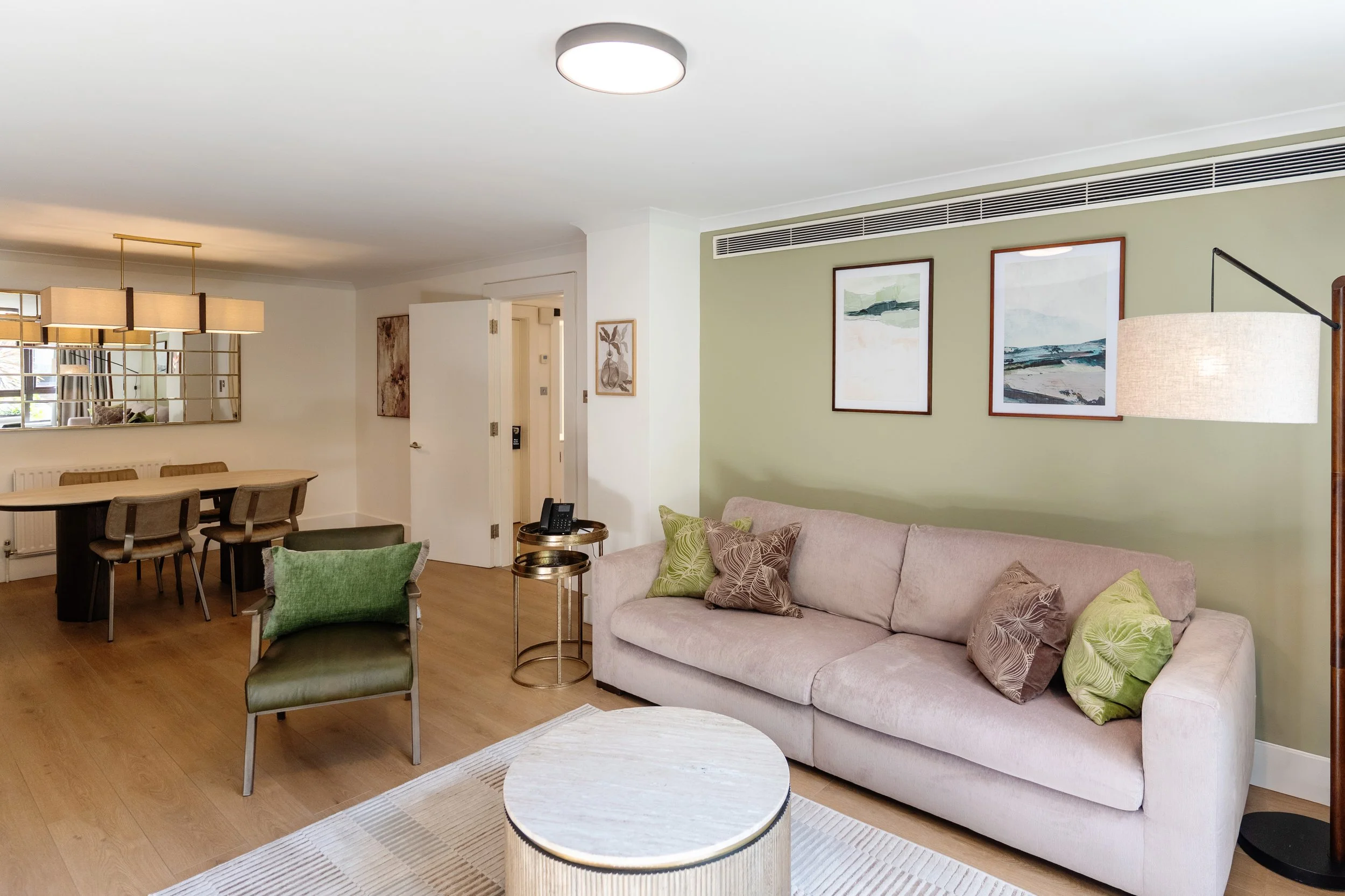 Lounge &amp; Dining Area – Deluxe Two Bedroom Apartment