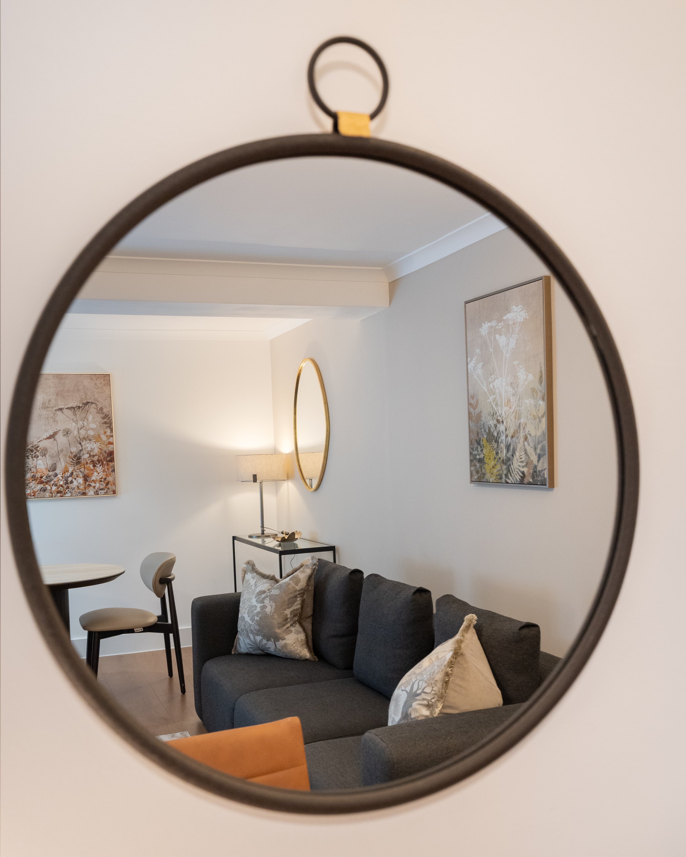 P2K - Mirror Lounge.jpg