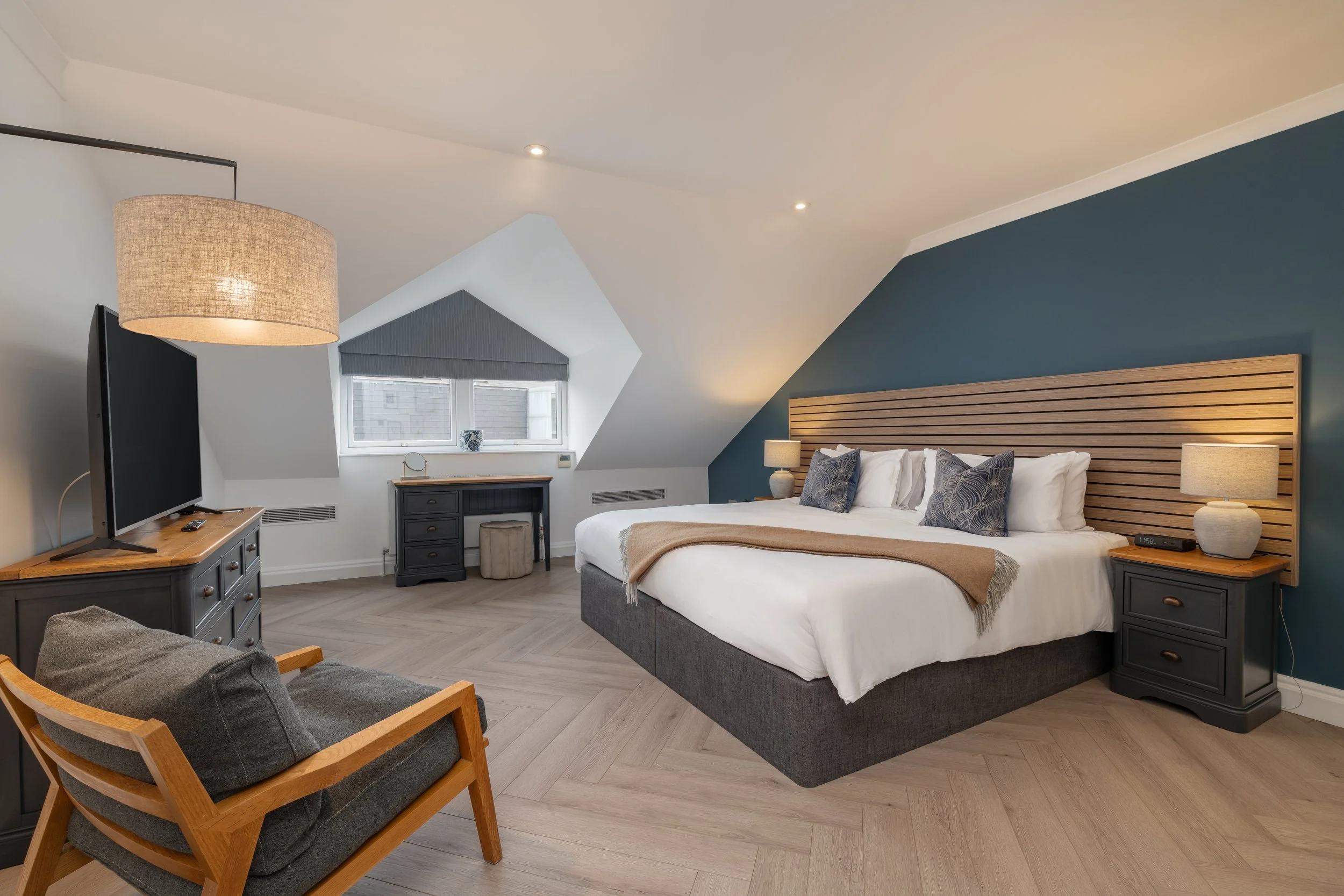 39 - Master Bedroom 2.jpg