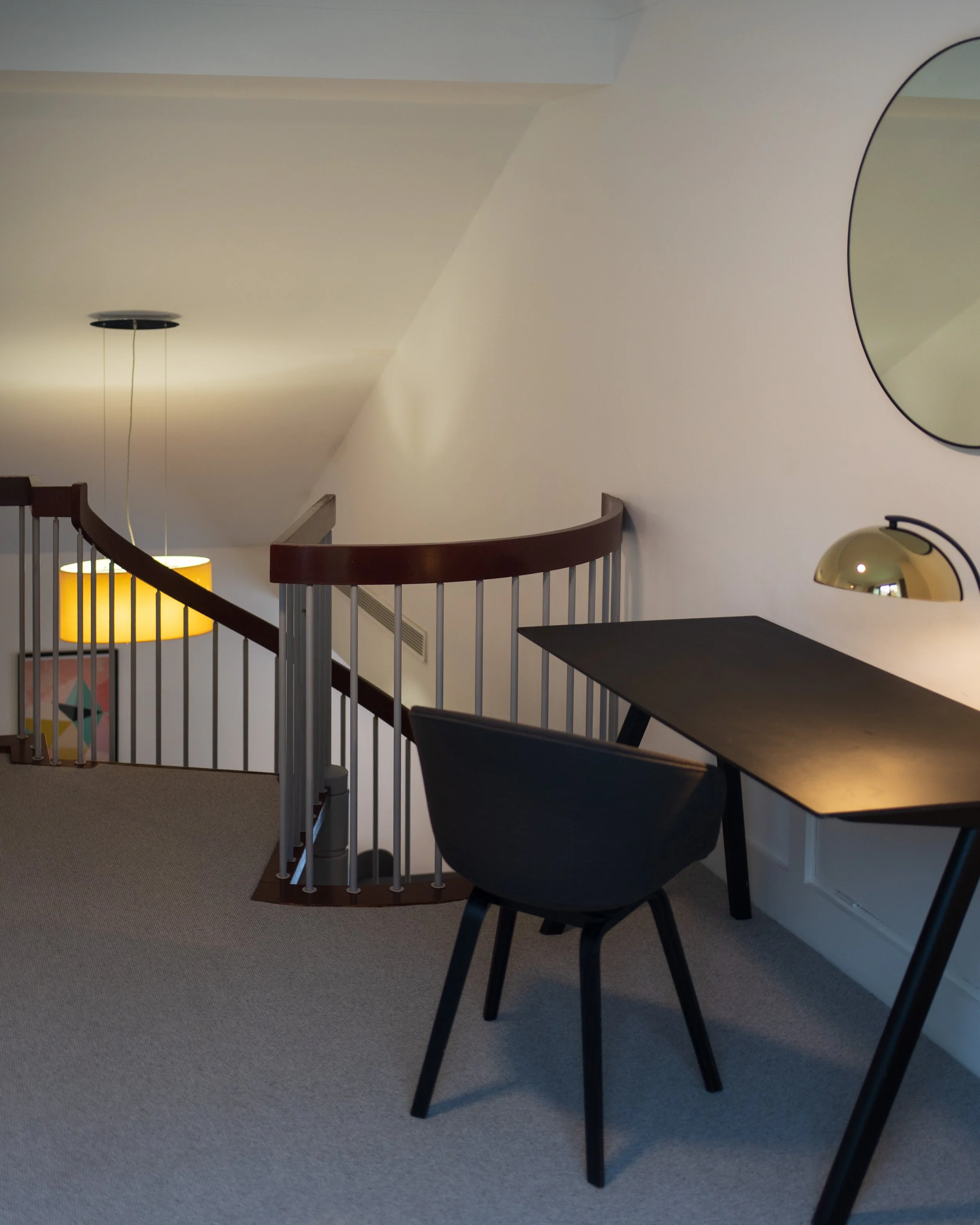 STD3 - Mezzanine Desk.jpg