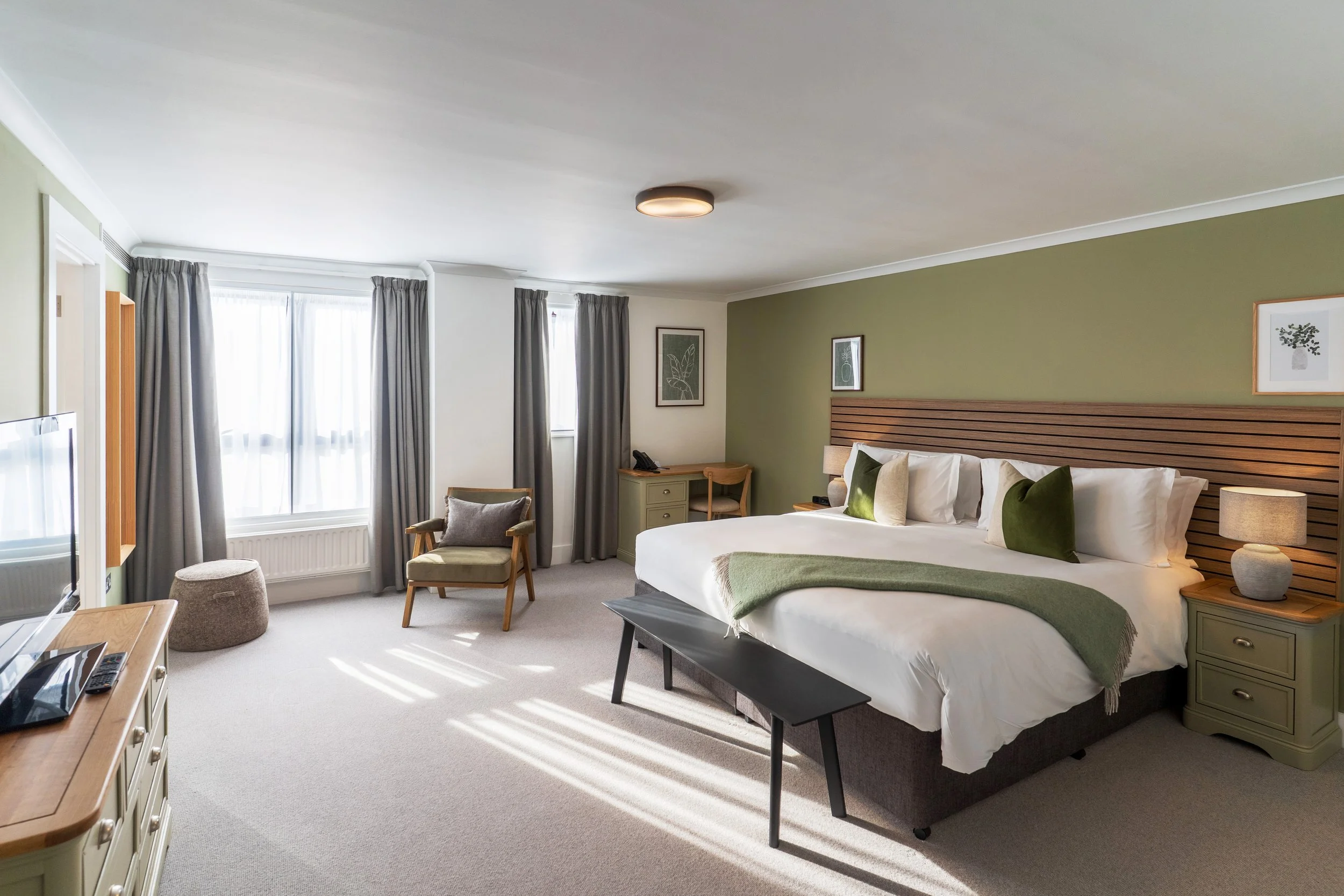 DLX3 - Master Bedroom 1.jpg