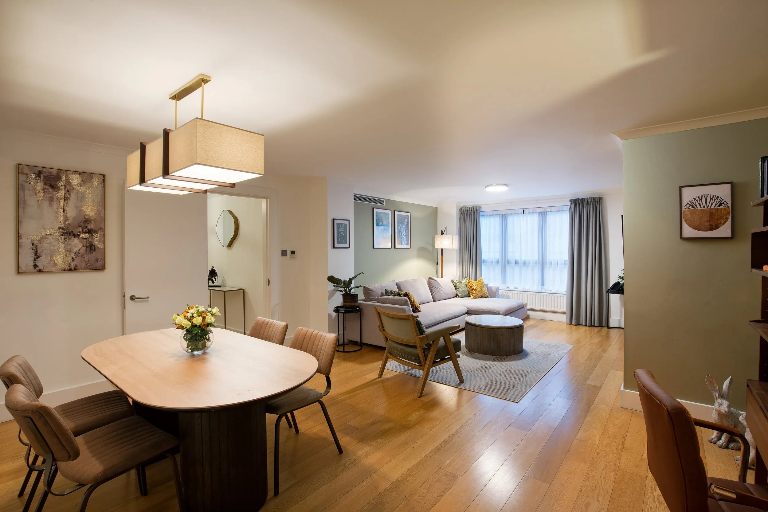 DLX2 - Dining, Lounge (alt).jpg