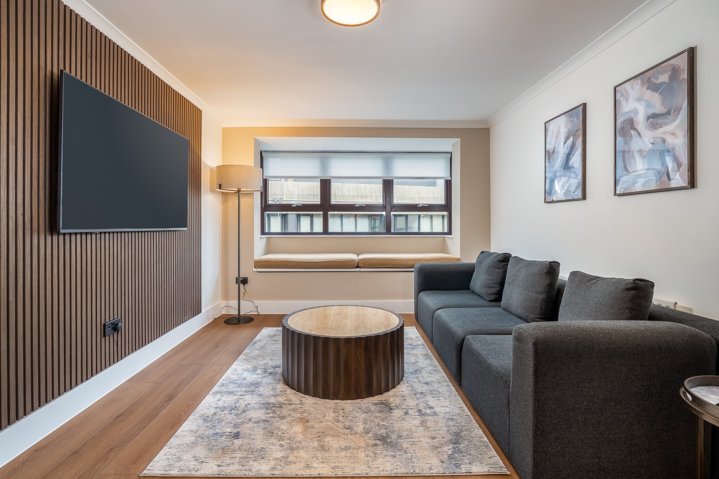 Premium 1 Bed - Lounge & Window Sitting.jpg