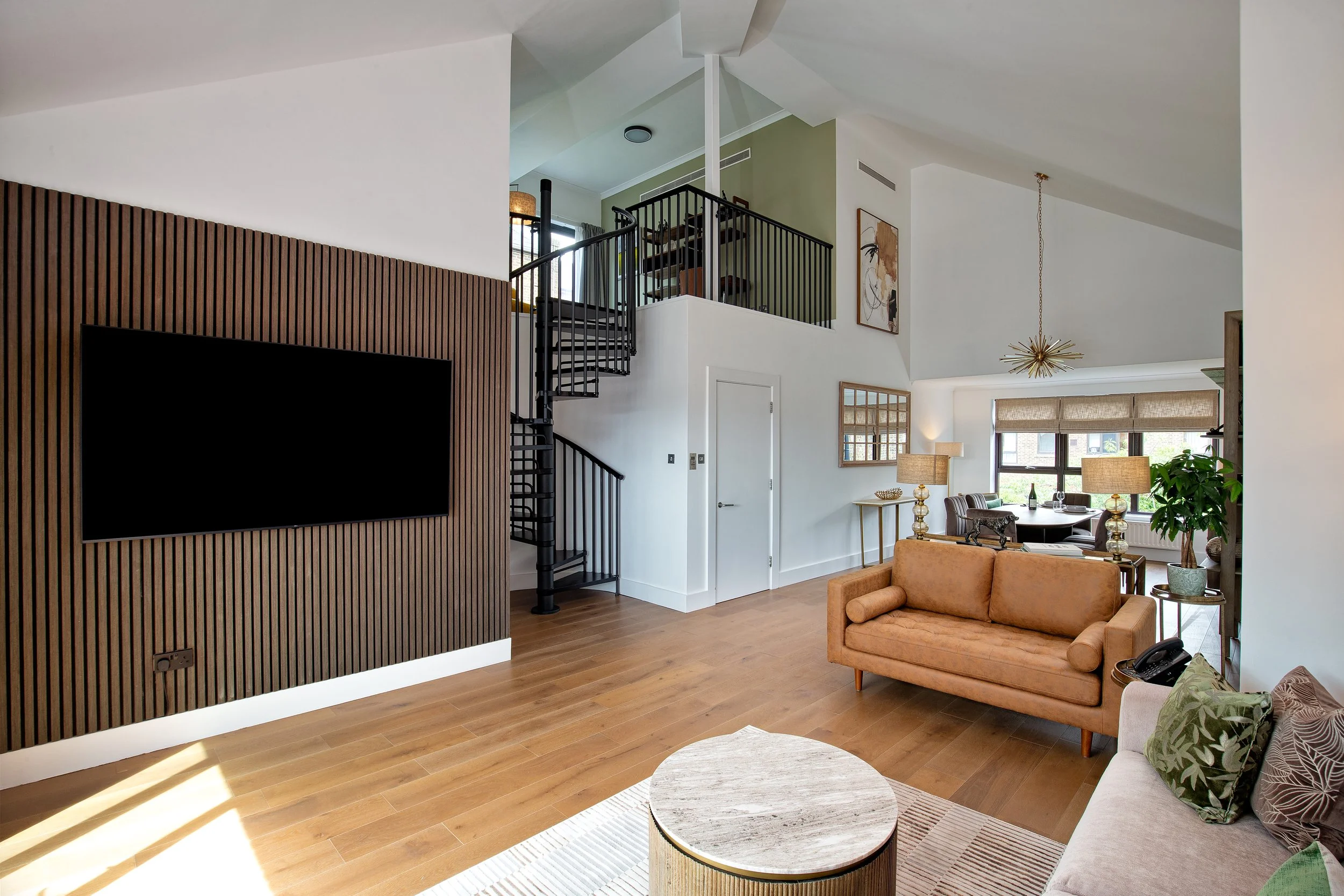 22 - Lounge, Stairwell and Dining.jpg