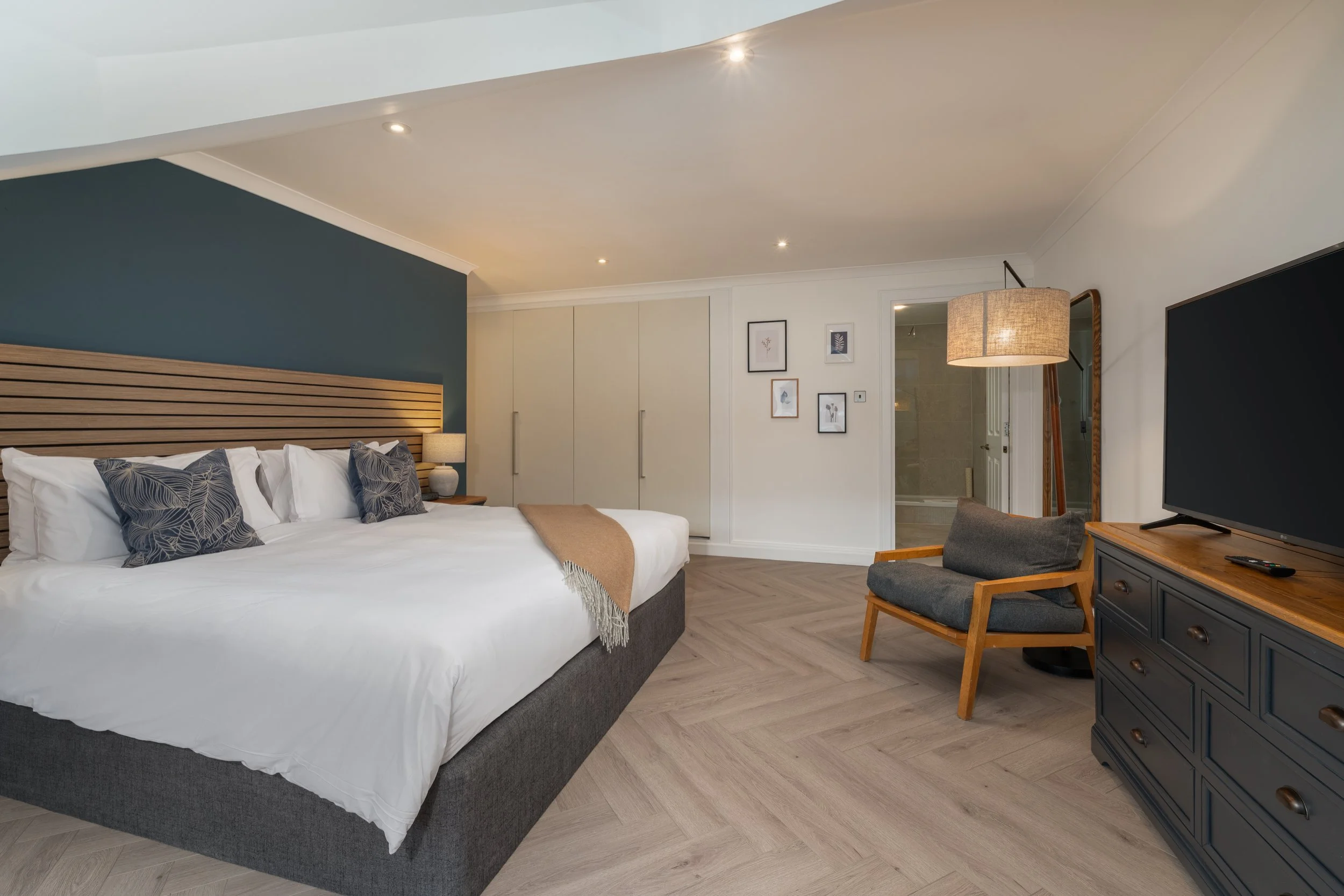 39 - Master Bedroom 2 - Ensuite View.jpg