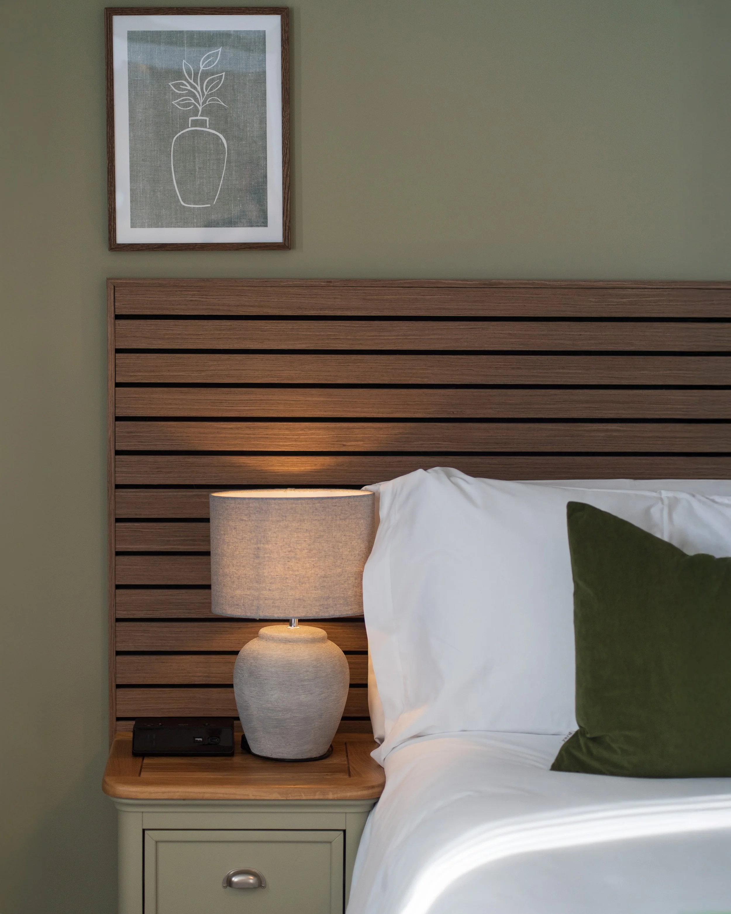 DLX3 - Close Up Master Bed.jpg