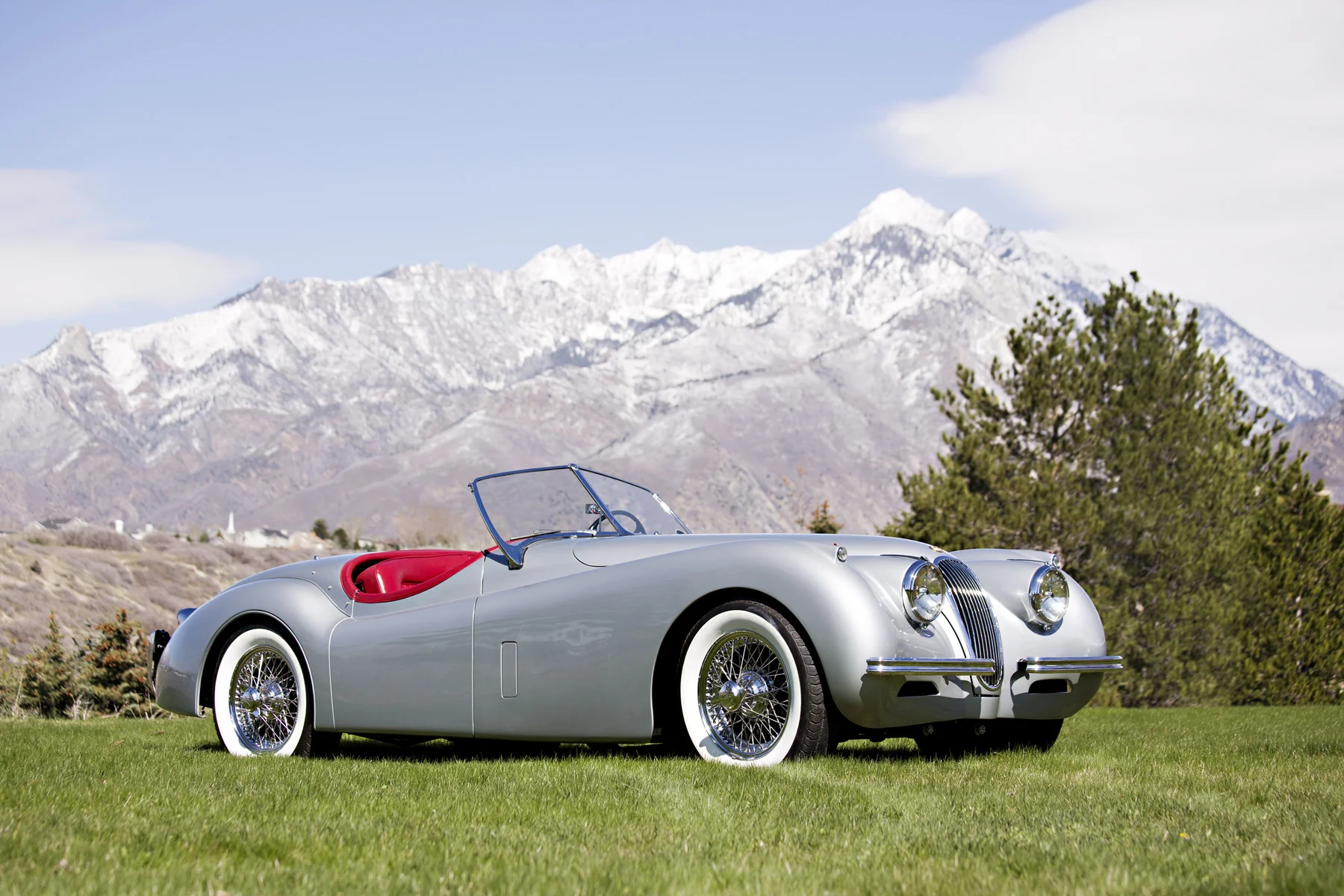 On the block: 1954 Jaguar XK120 SE Roadster (Estimate: $120,000 - $140,000). Image courtesy Gooding & Company/Brian Henniker