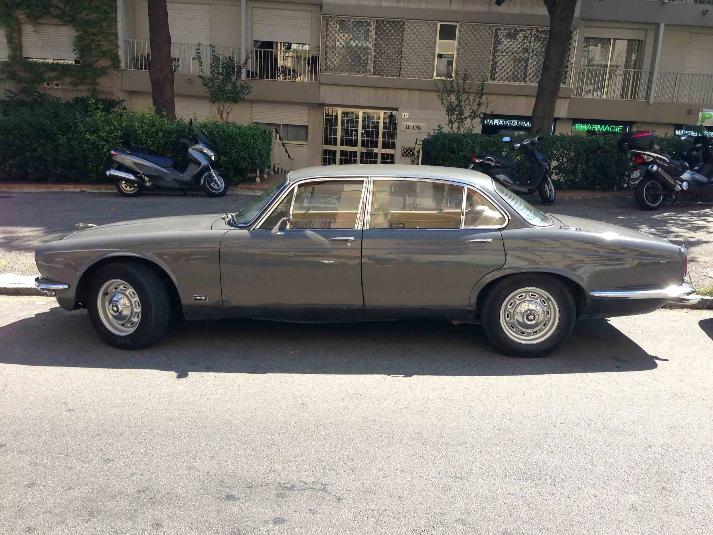 Jaguar XJ6 3.4 in Ajaccio, Corsica