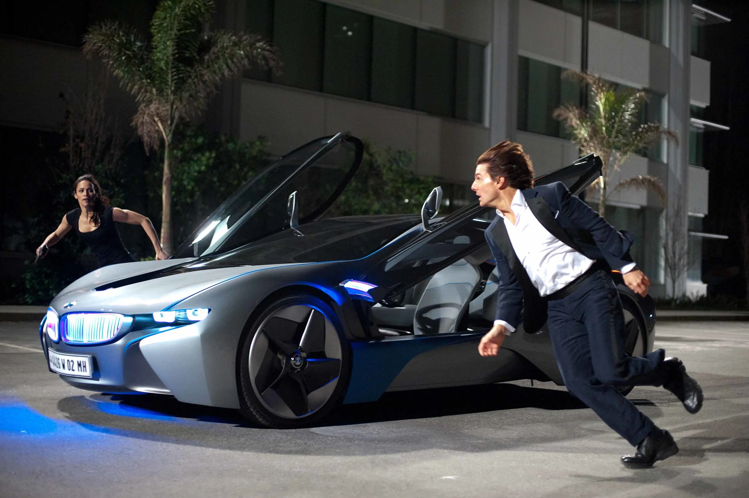 Tom Cruise, Paula Patton and the BMW i8 (nee Vision Efficient Dynamics) in "Mission: Impossible-Ghost Protocol" 