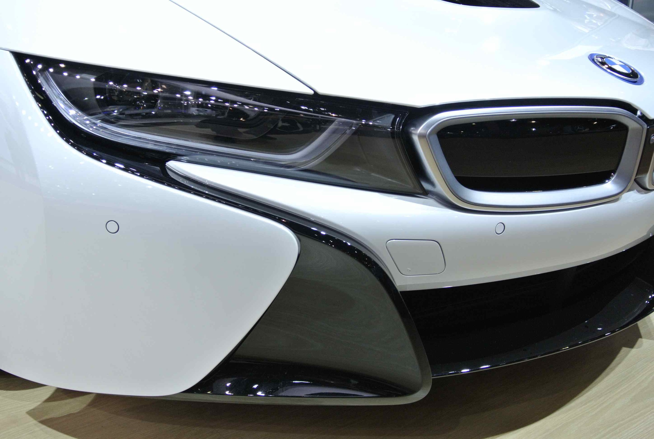 BMWi8DetailNose1.jpg