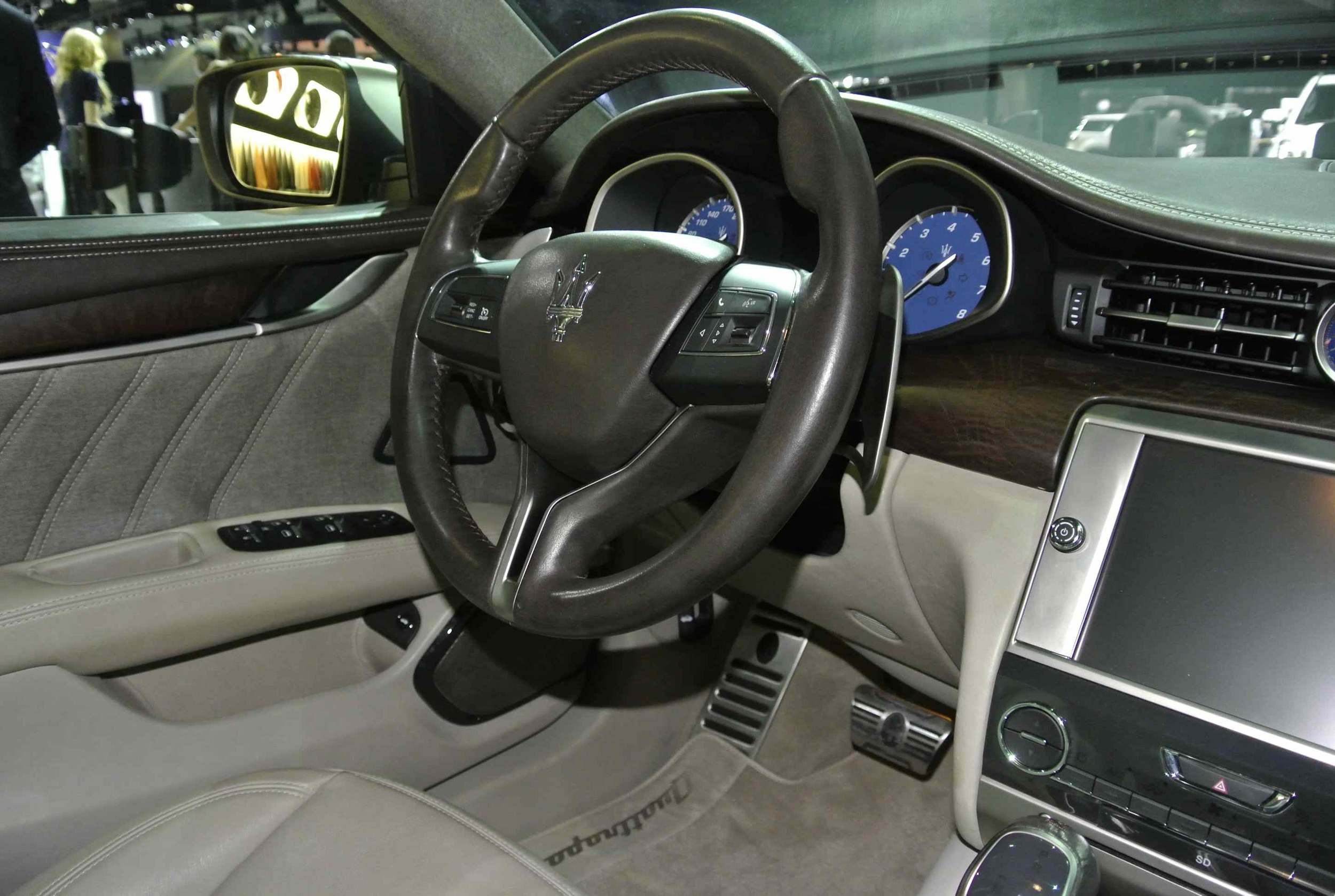 MaseratiZegnaInterior1.jpg