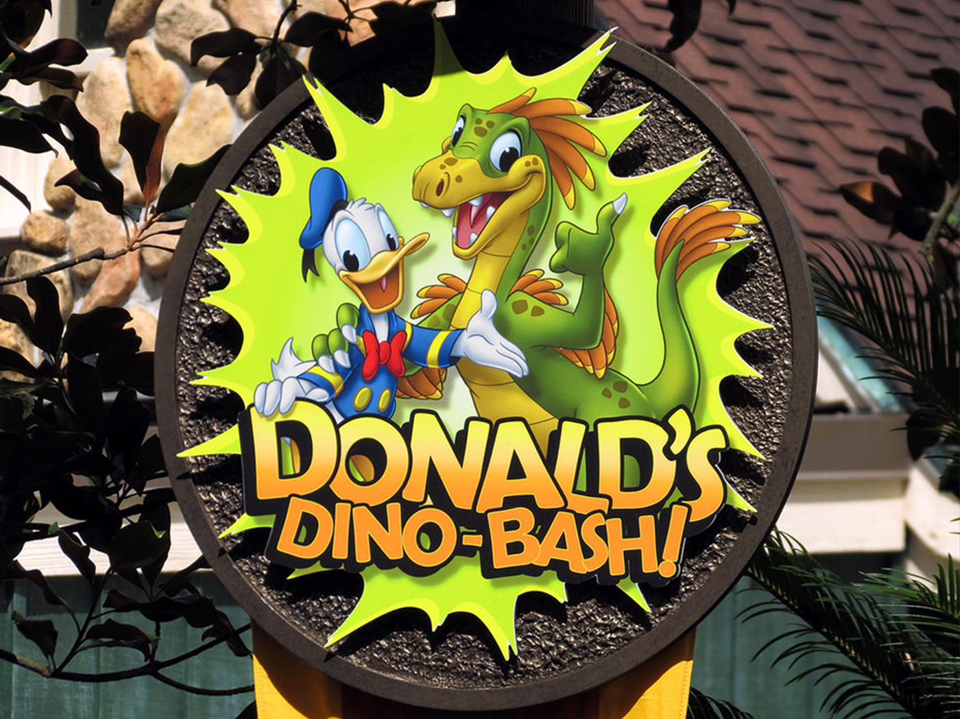 Donald's Dino-Bash