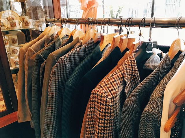 We&rsquo;ve packed our rails with some new gentlemen&rsquo;s jackets. Harris Tweed, Daks, Clayton, Gurteen, Classic Burton, to name a few. Perfect for this muggy sweater-weather.