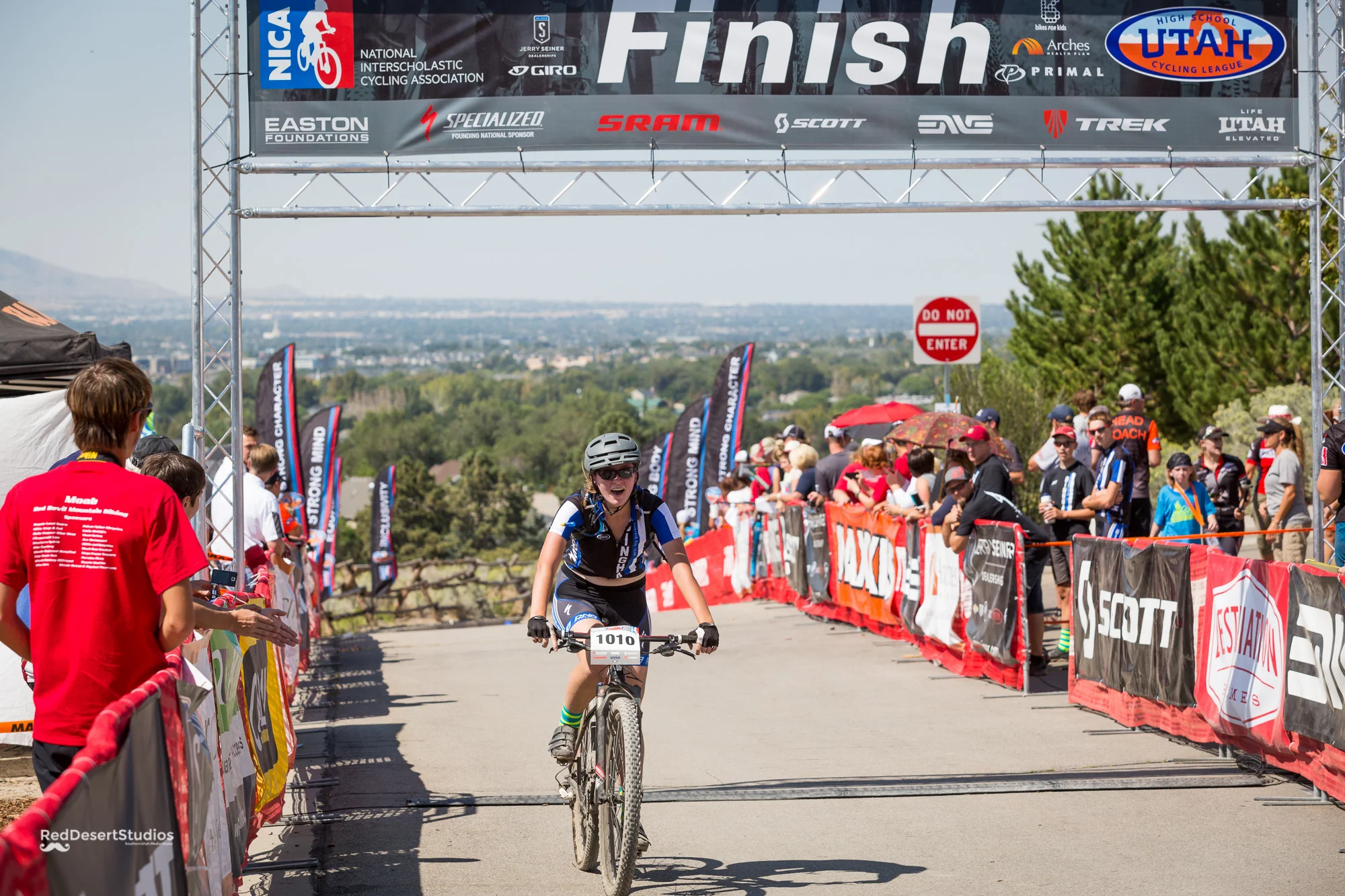 1010 Web (3 of 9).JPG