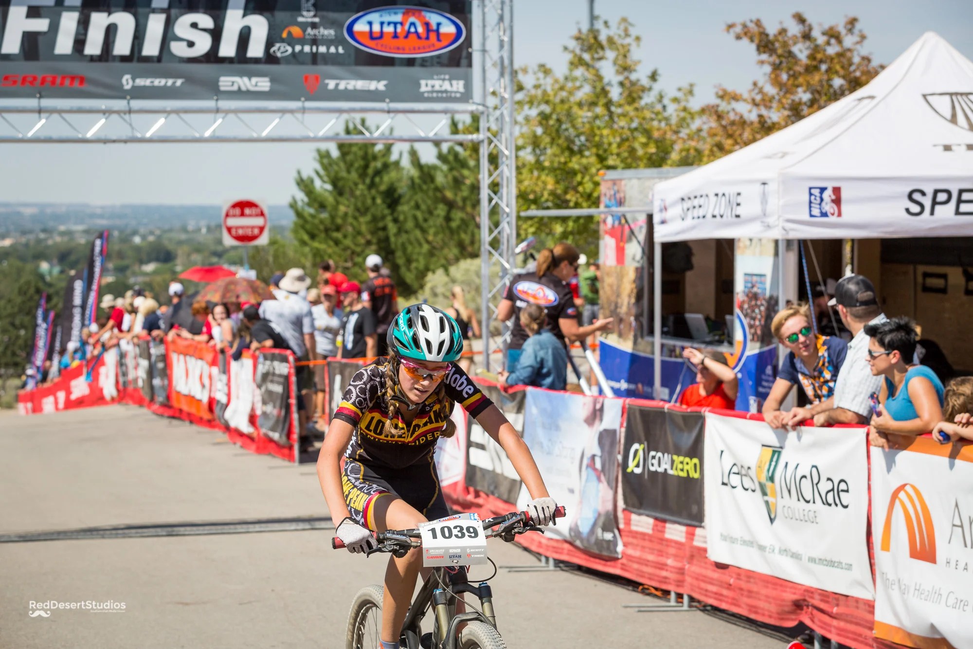 1039 Web (3 of 6).JPG