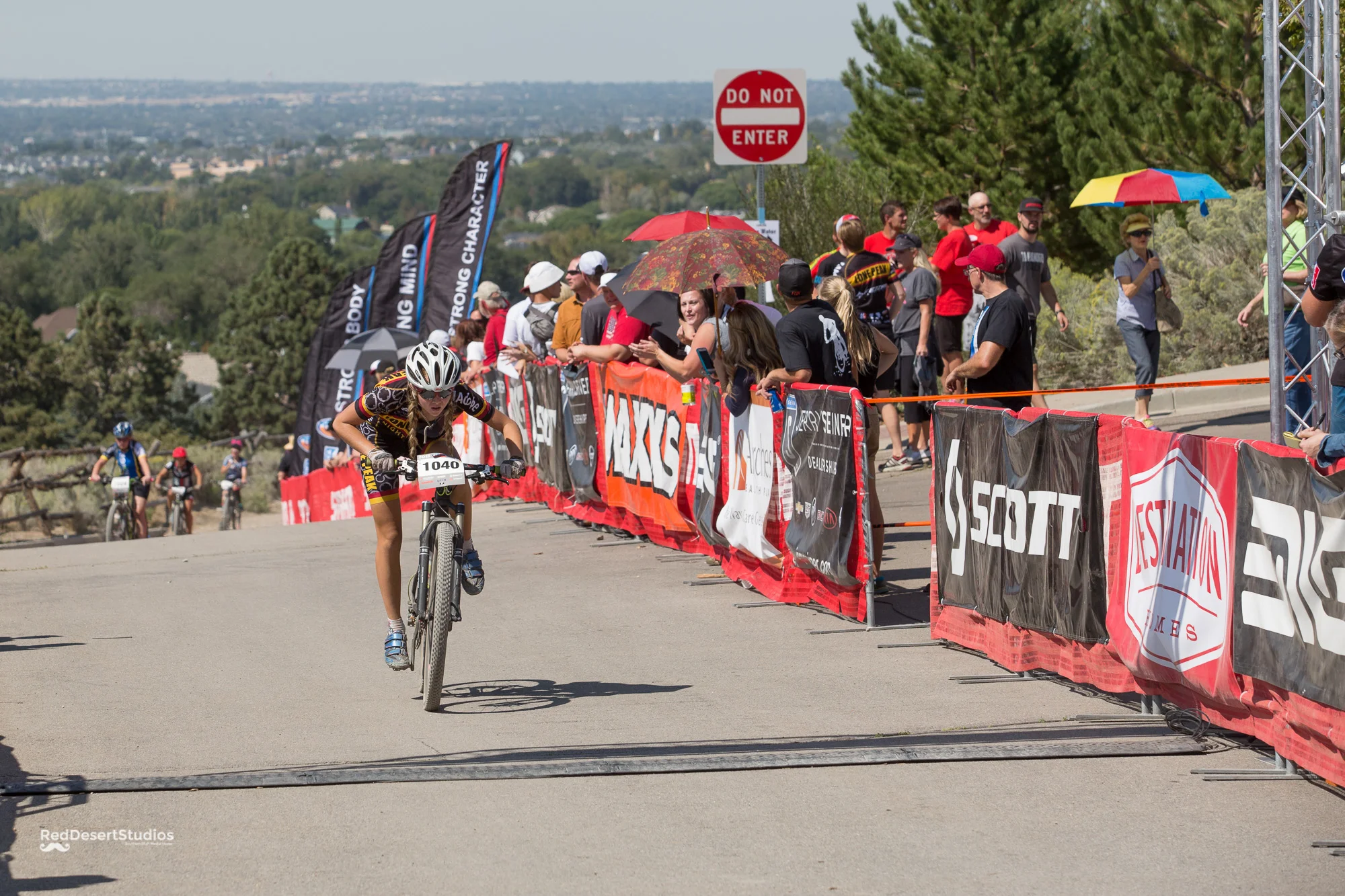 1040 Web (2 of 9).JPG