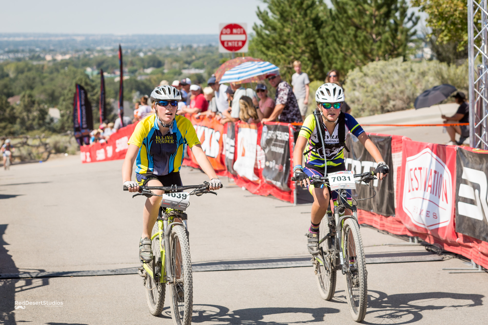 4039 Web (2 of 6).JPG