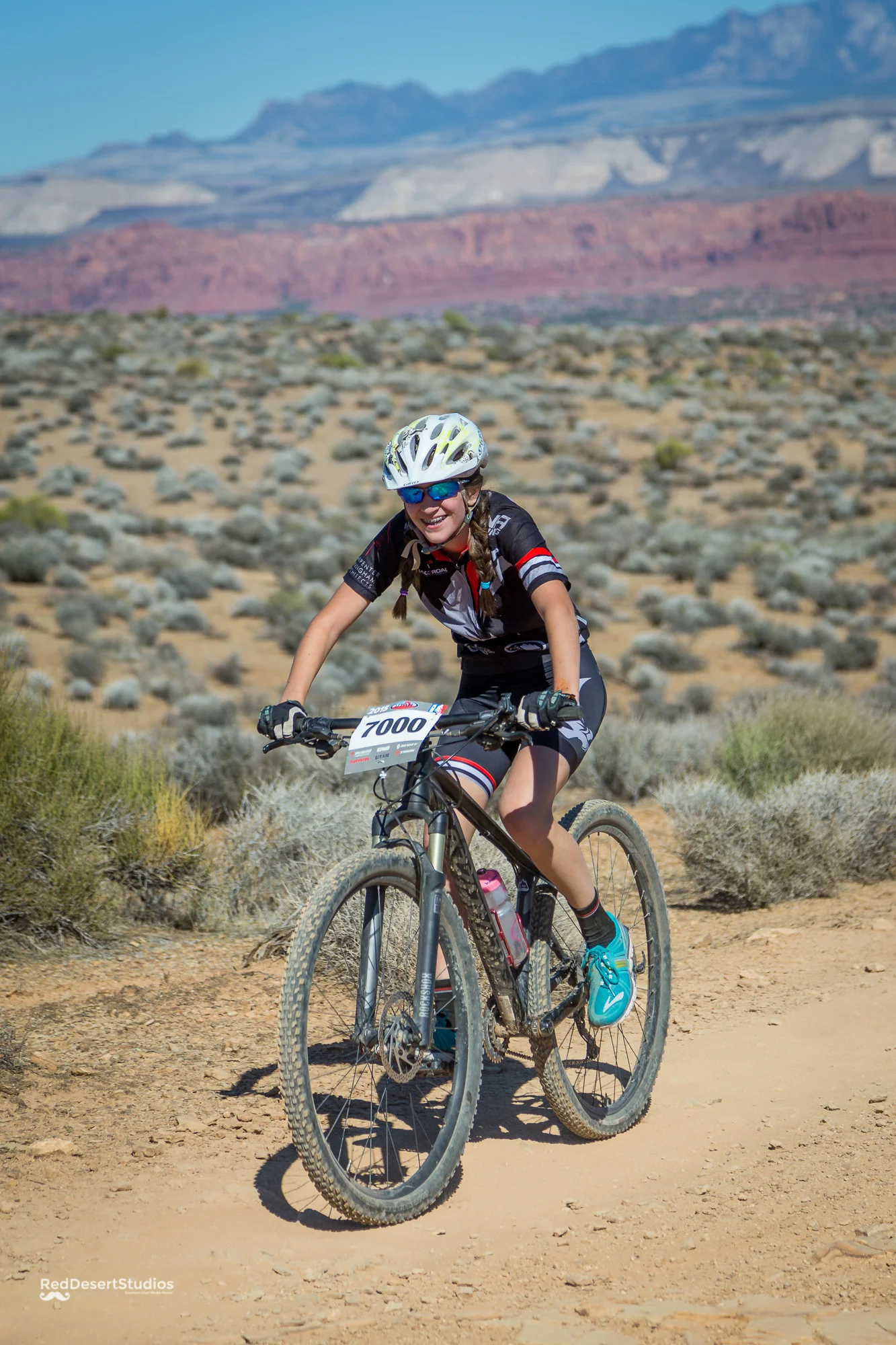 7000 Web (6 of 7).JPG